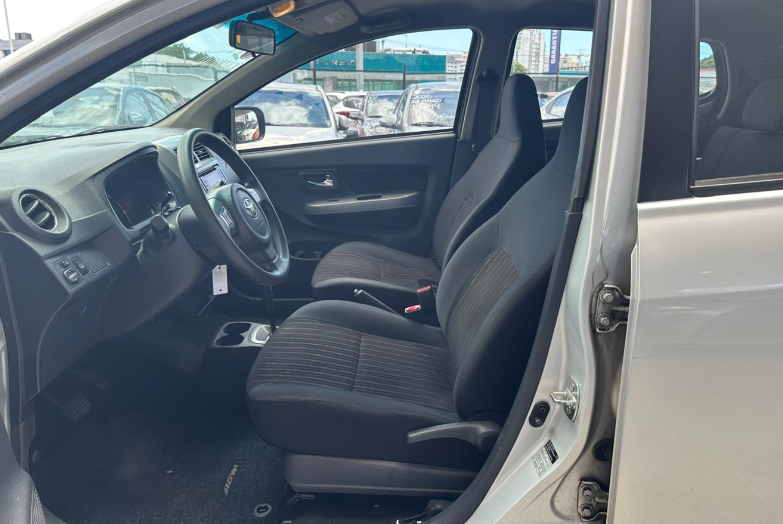 Toyota Agya 2019 Automático color Plateado, Imagen #8