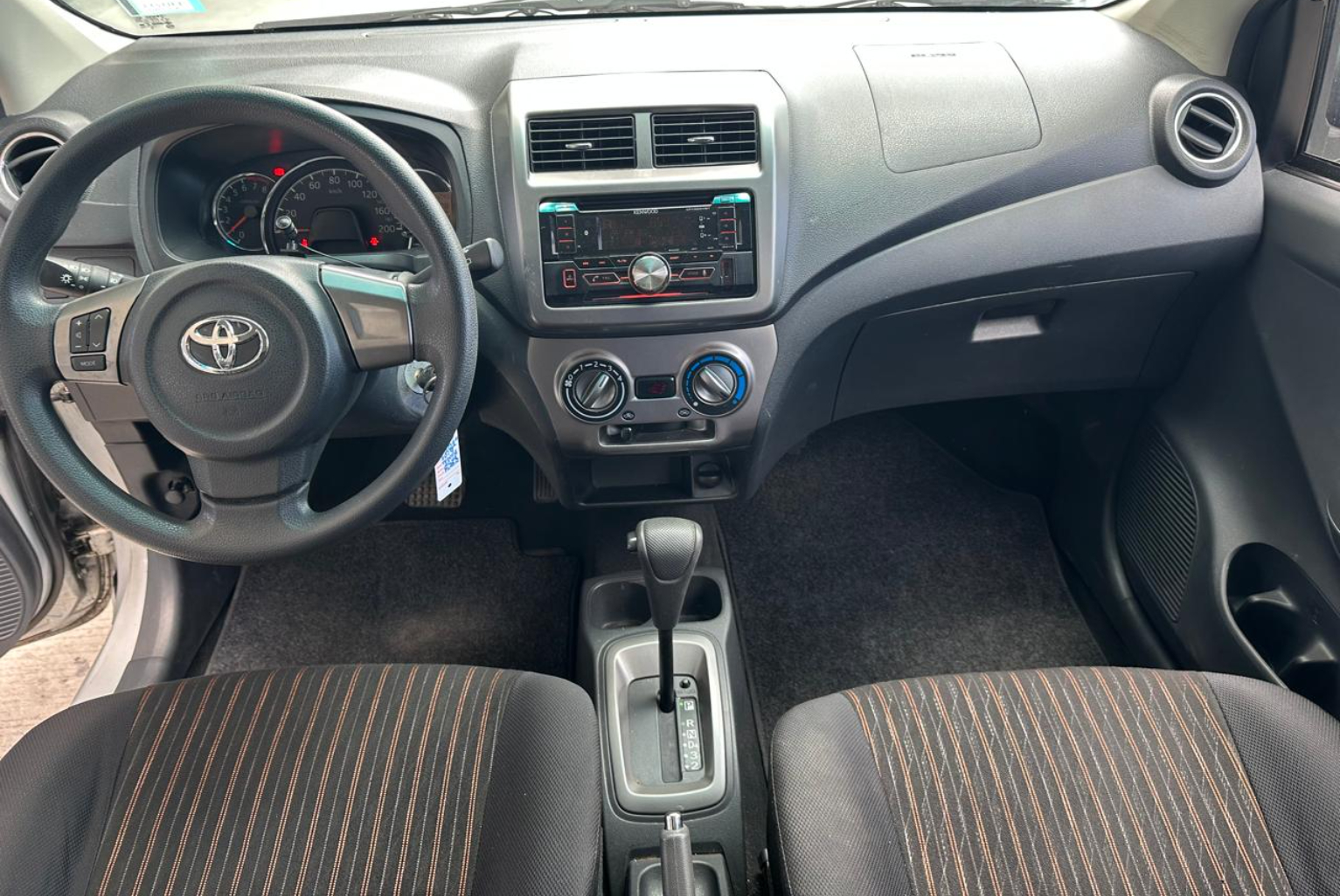 Toyota Agya 2019 Automático color Plateado, Imagen #9