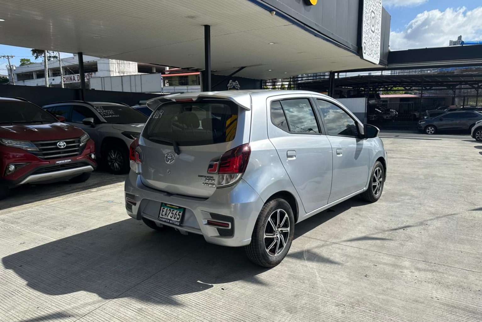 Toyota Agya 2021 Automático color Plateado, Imagen #4