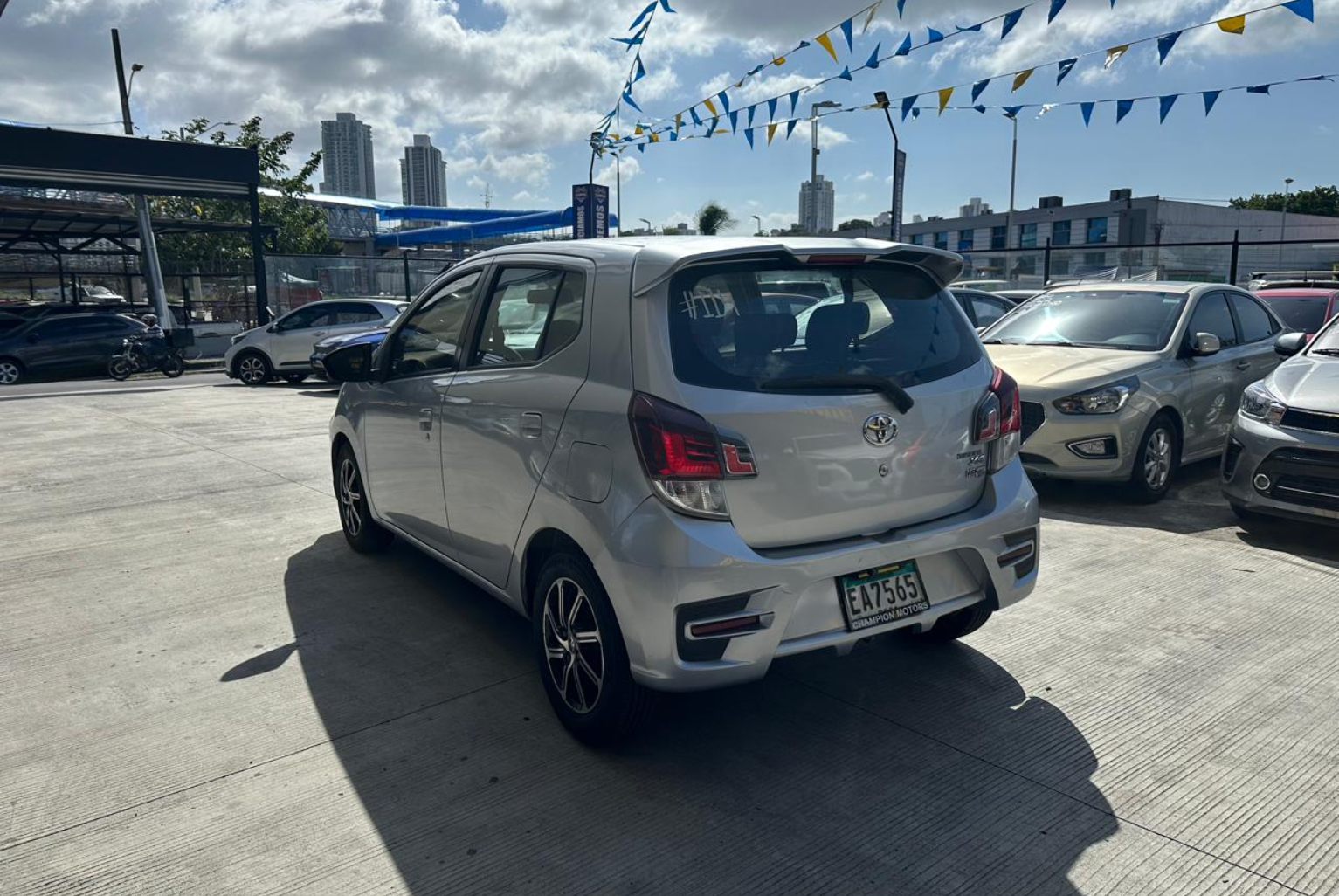 Toyota Agya 2021 Automático color Plateado, Imagen #6