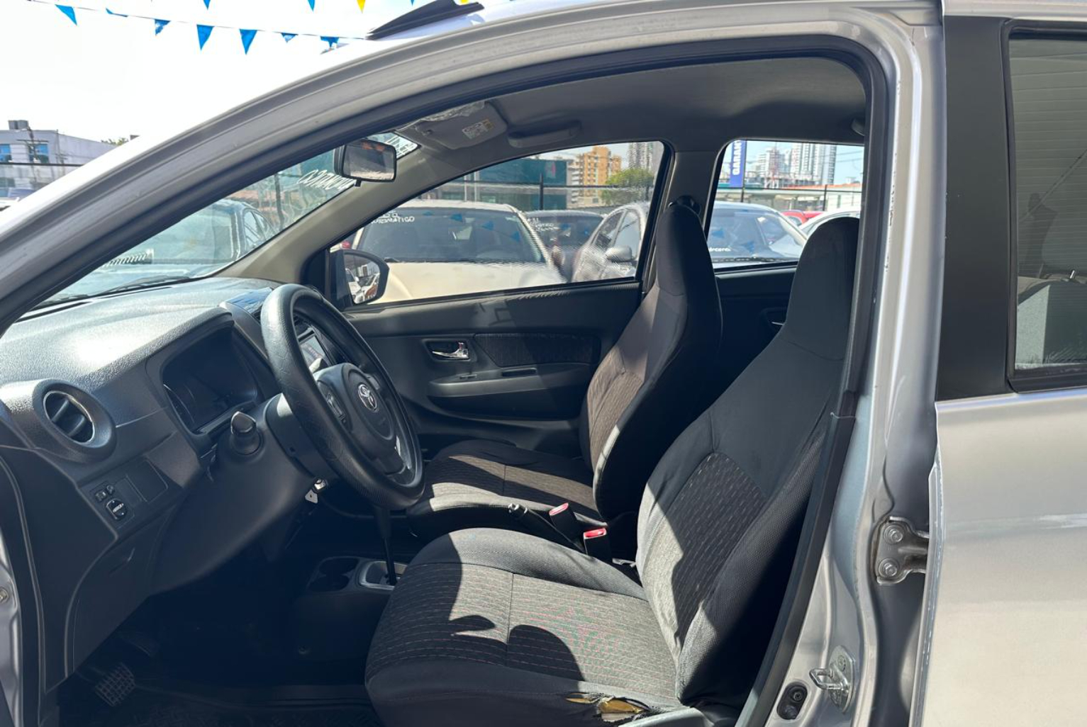 Toyota Agya 2021 Automático color Plateado, Imagen #7