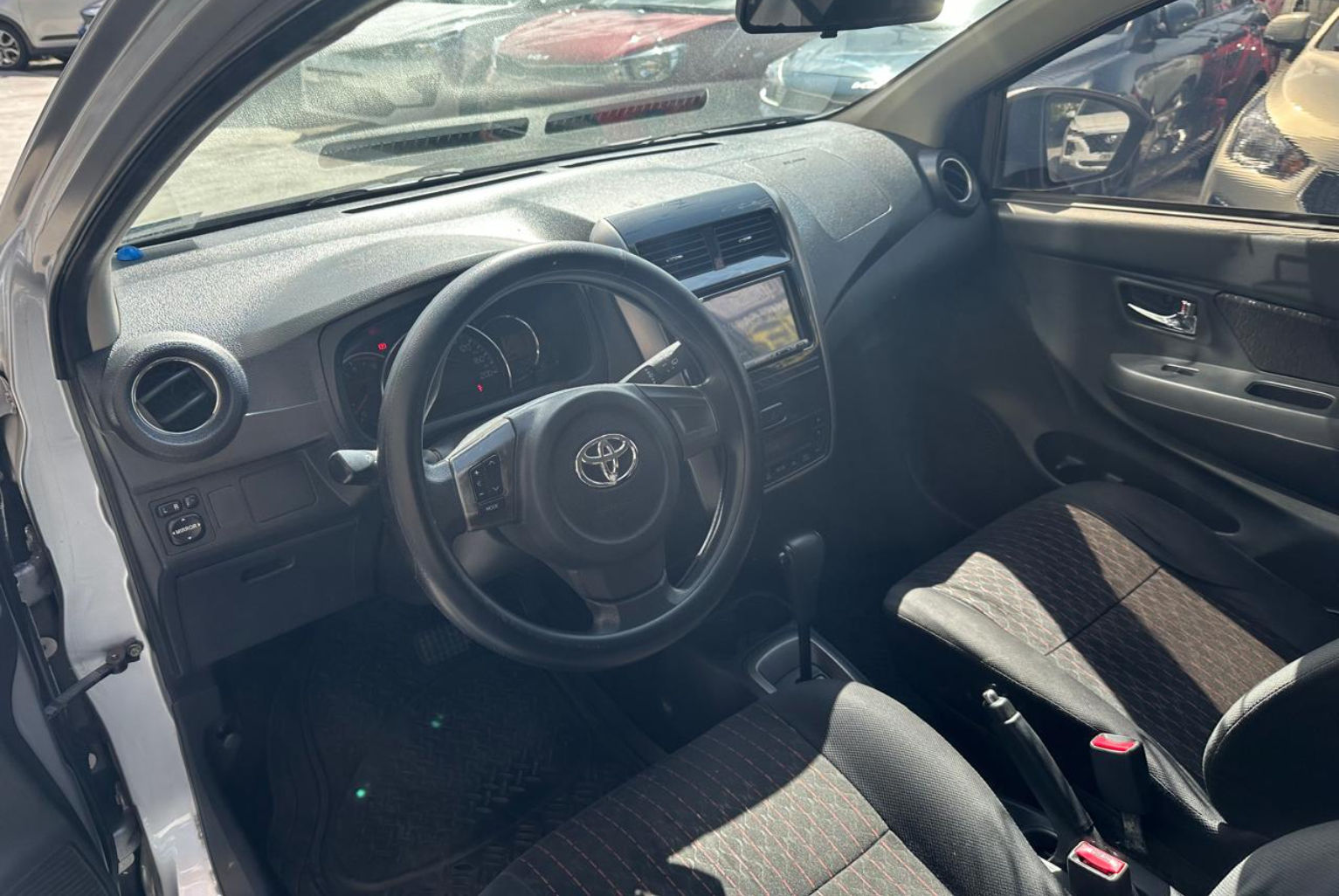 Toyota Agya 2021 Automático color Plateado, Imagen #8