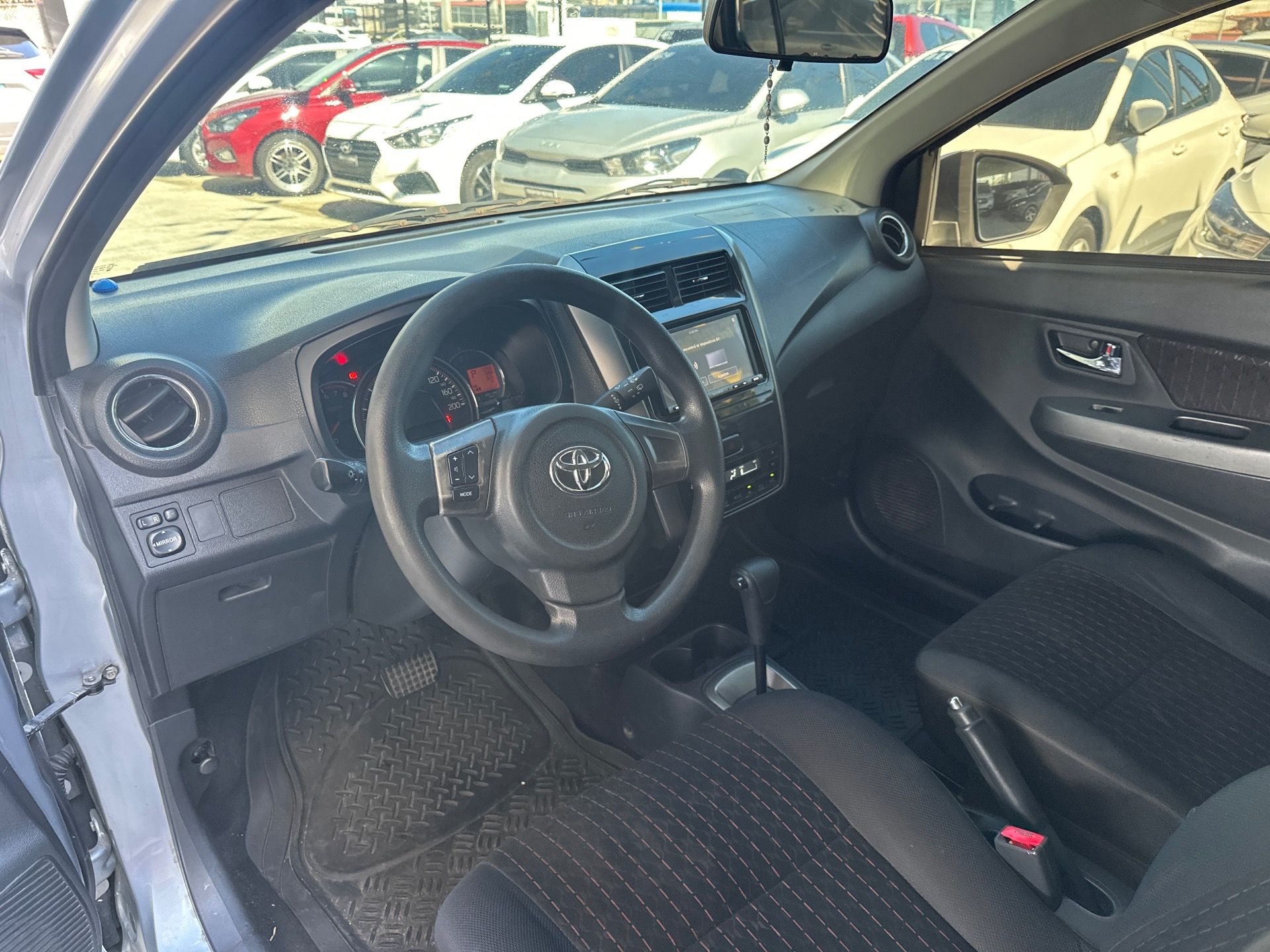 Toyota Agya 2021, Foto 8