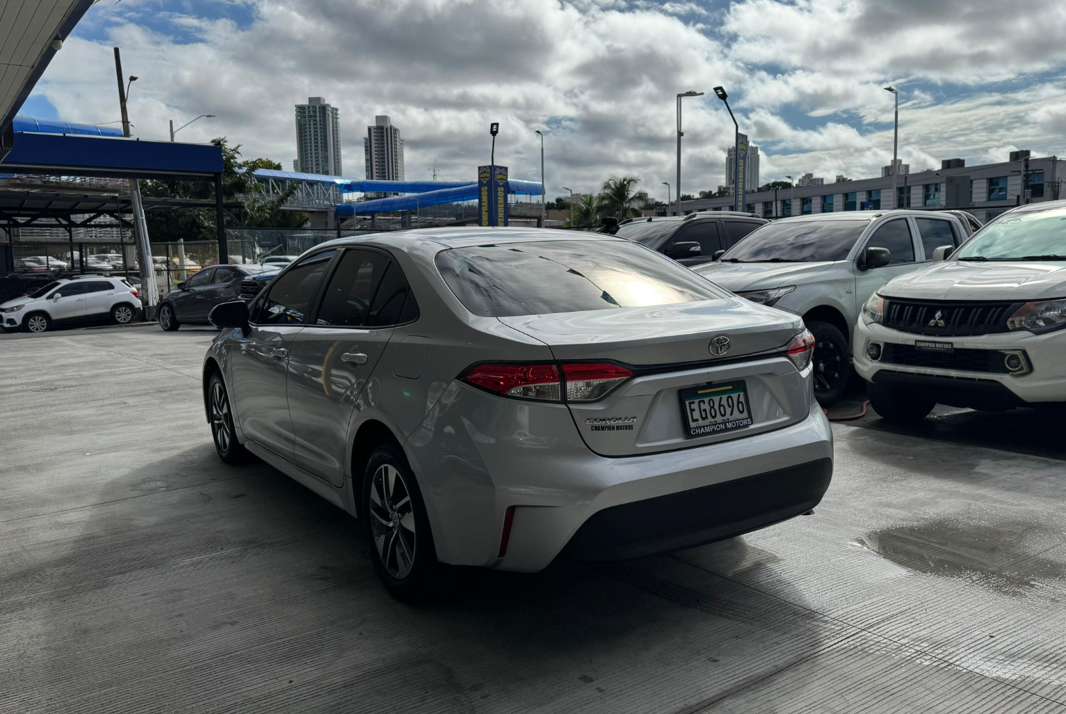 Toyota Corolla 2023 Automático color Plateado, Imagen #6