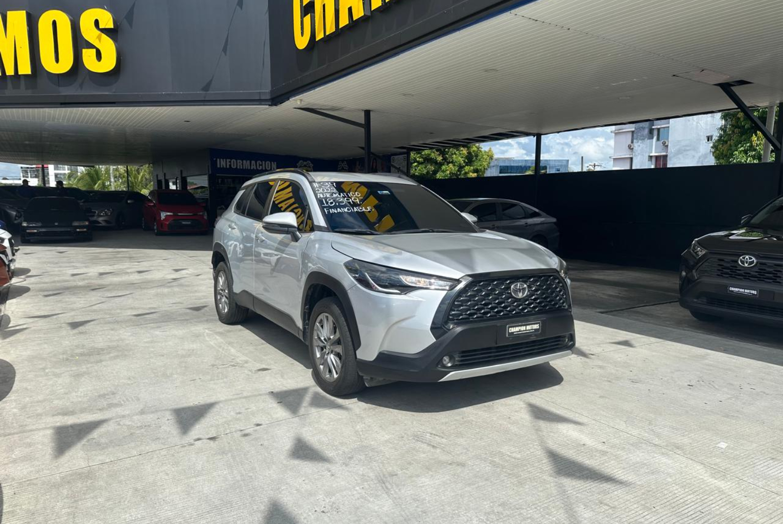 Toyota Corolla Cross 2022 Automático color Plateado, Imagen #3