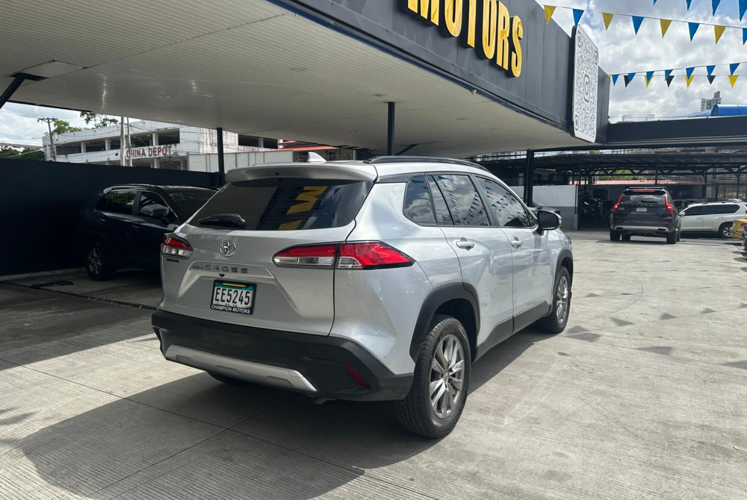 Toyota Corolla Cross 2022 Automático color Plateado, Imagen #4