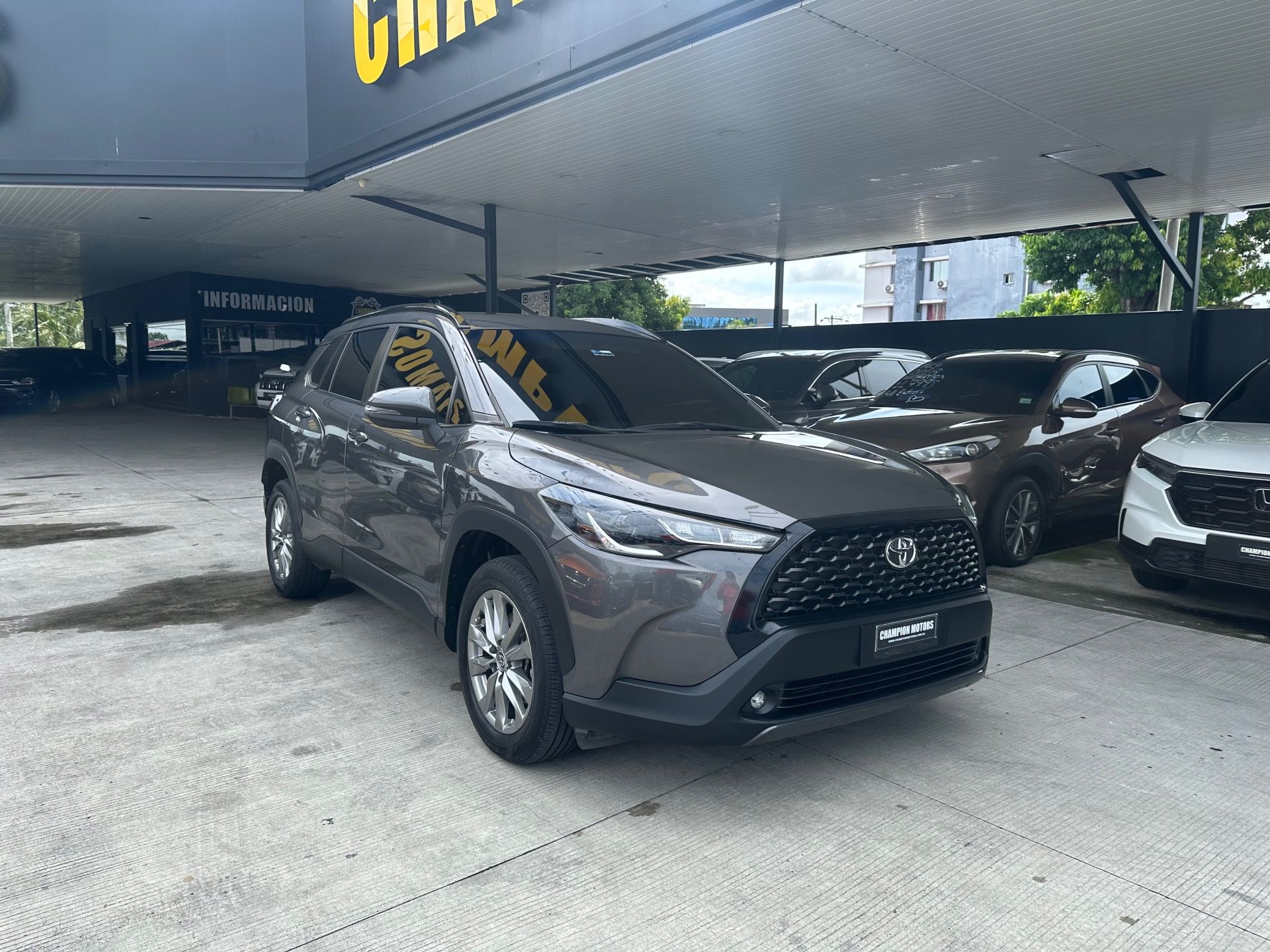 Toyota Corolla Cross 2022, Foto 3