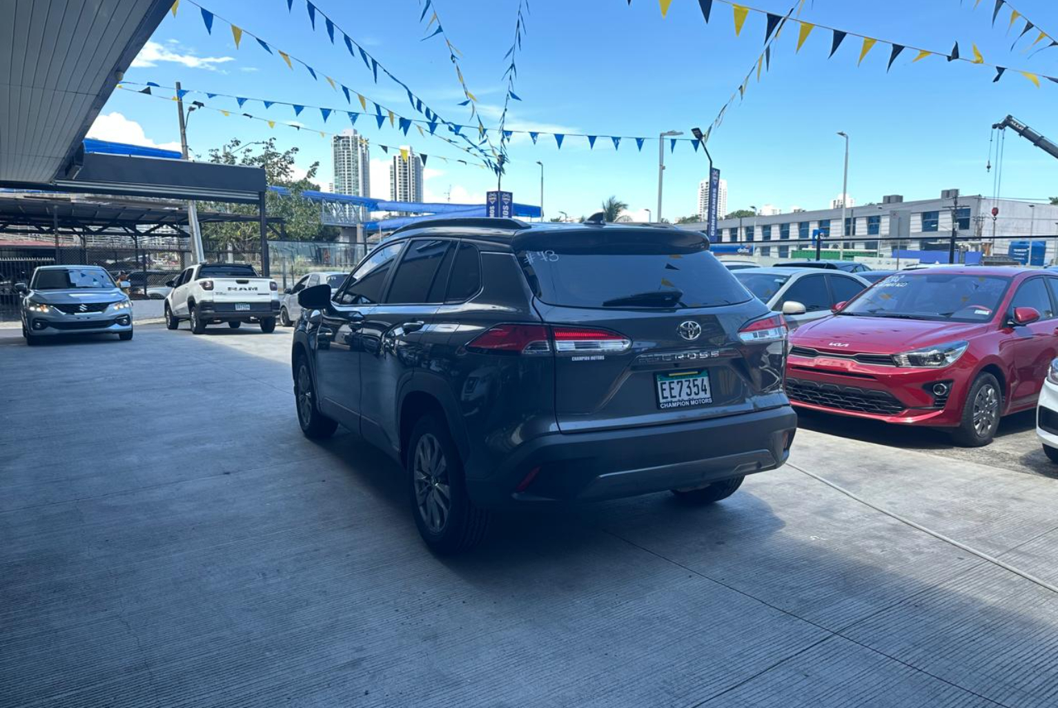 Toyota Corolla Cross 2023 Automático color Gris, Imagen #6