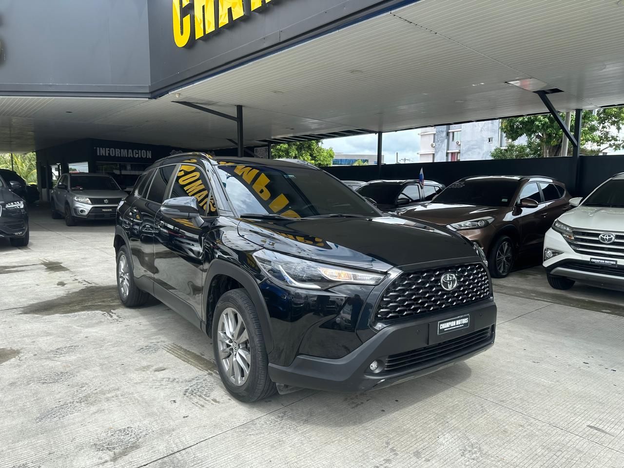 Toyota Corolla Cross 2023, Foto 2