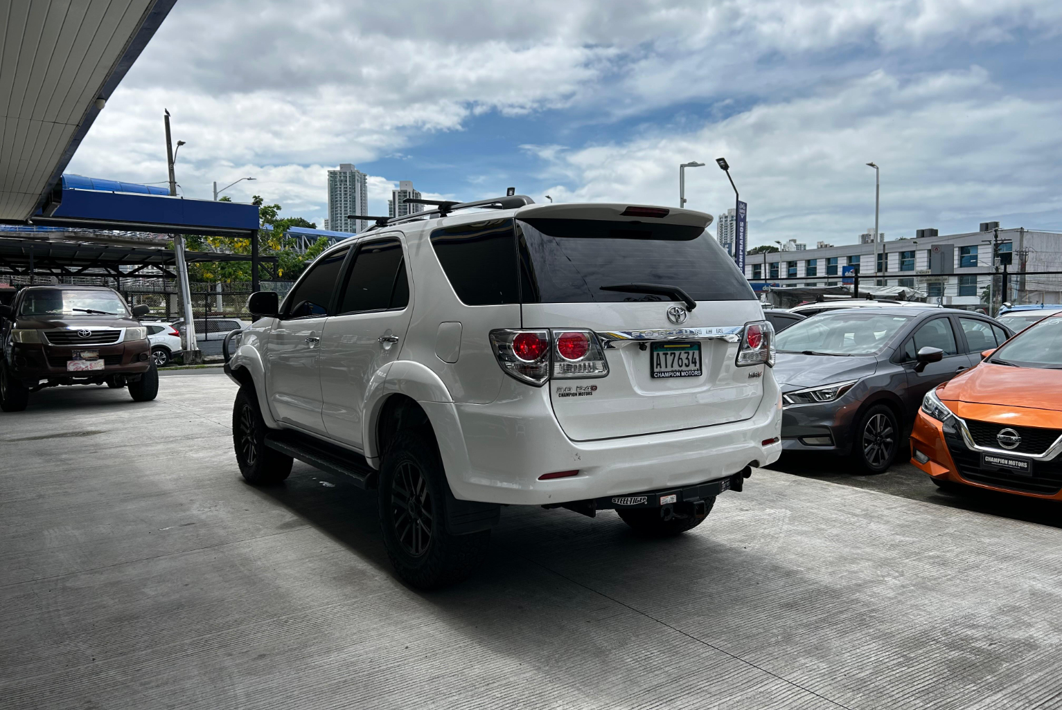 Toyota Fortuner 2015 Automático color Blanco, Imagen #6