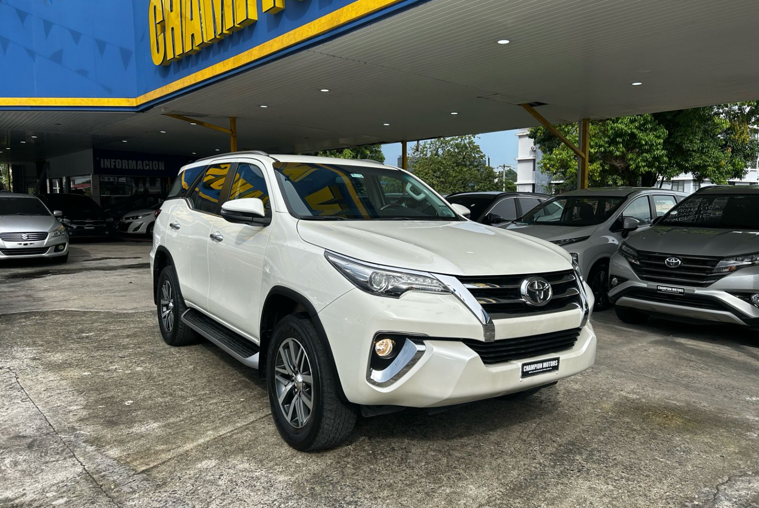 Toyota Fortuner 2020 Automático color Blanco, Imagen #3