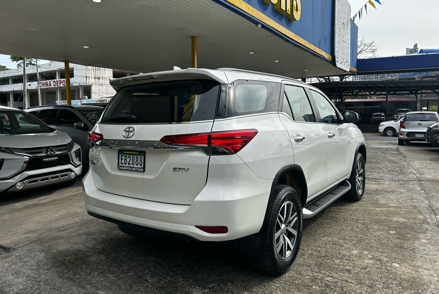 Toyota Fortuner 2020 Automático color Blanco, Imagen #4