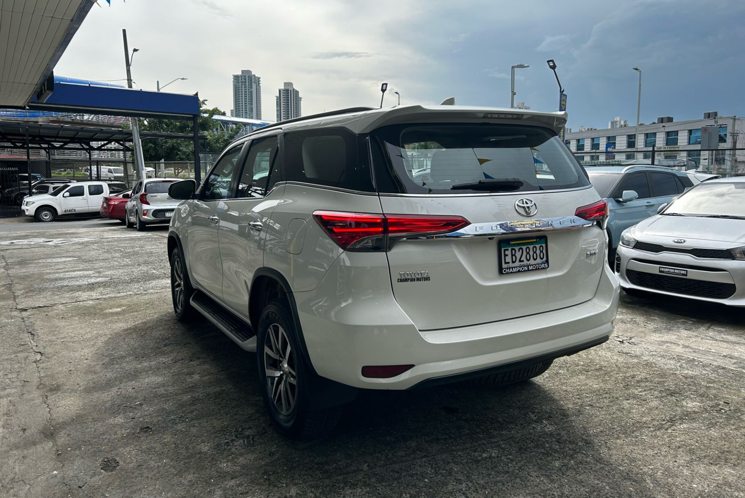 Toyota Fortuner 2020 Automático color Blanco, Imagen #6