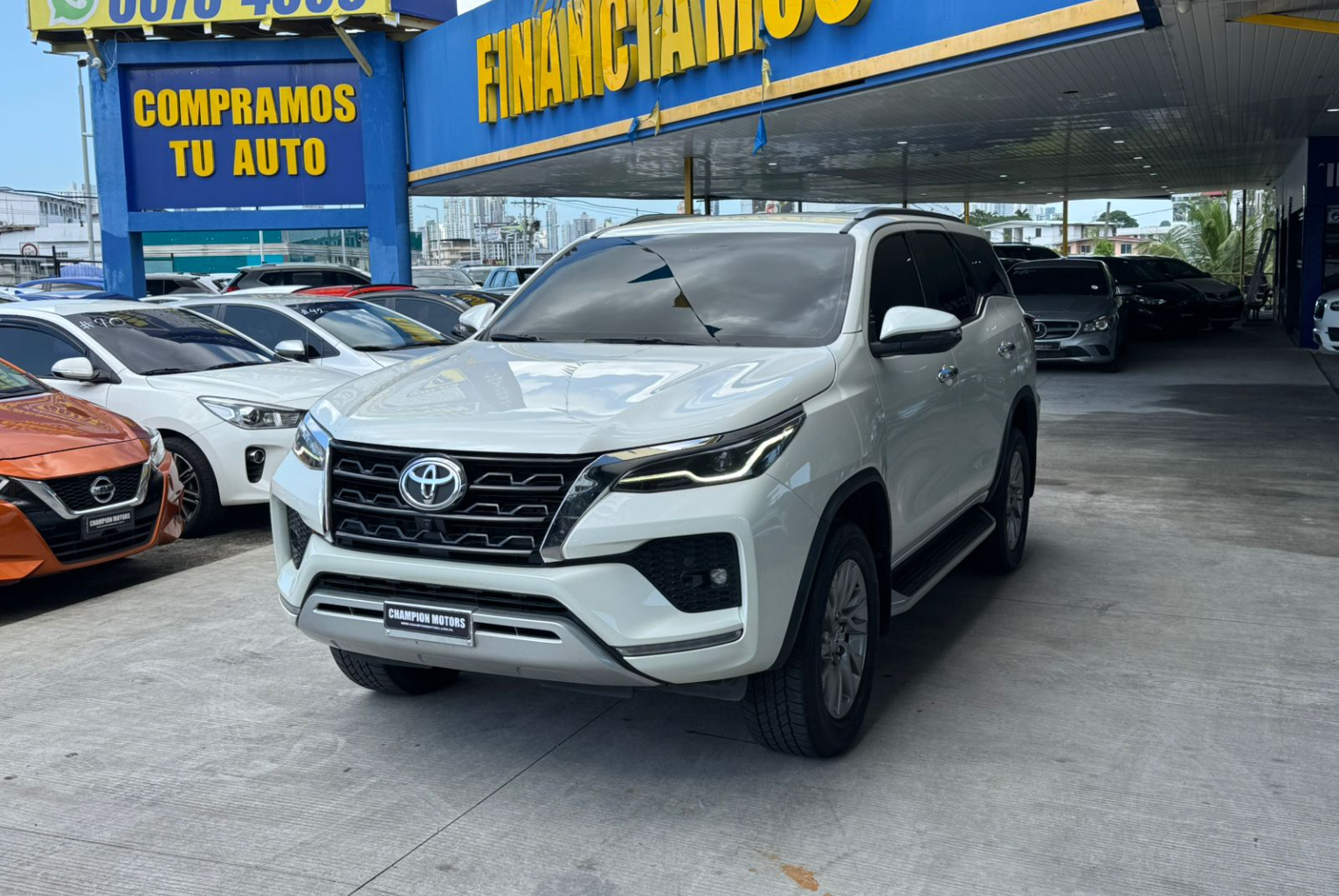 Toyota Fortuner 2023 Automático color Blanco, Imagen #1