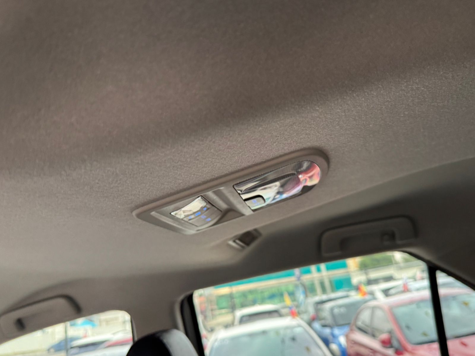 Toyota Fortuner 2023, Foto 8