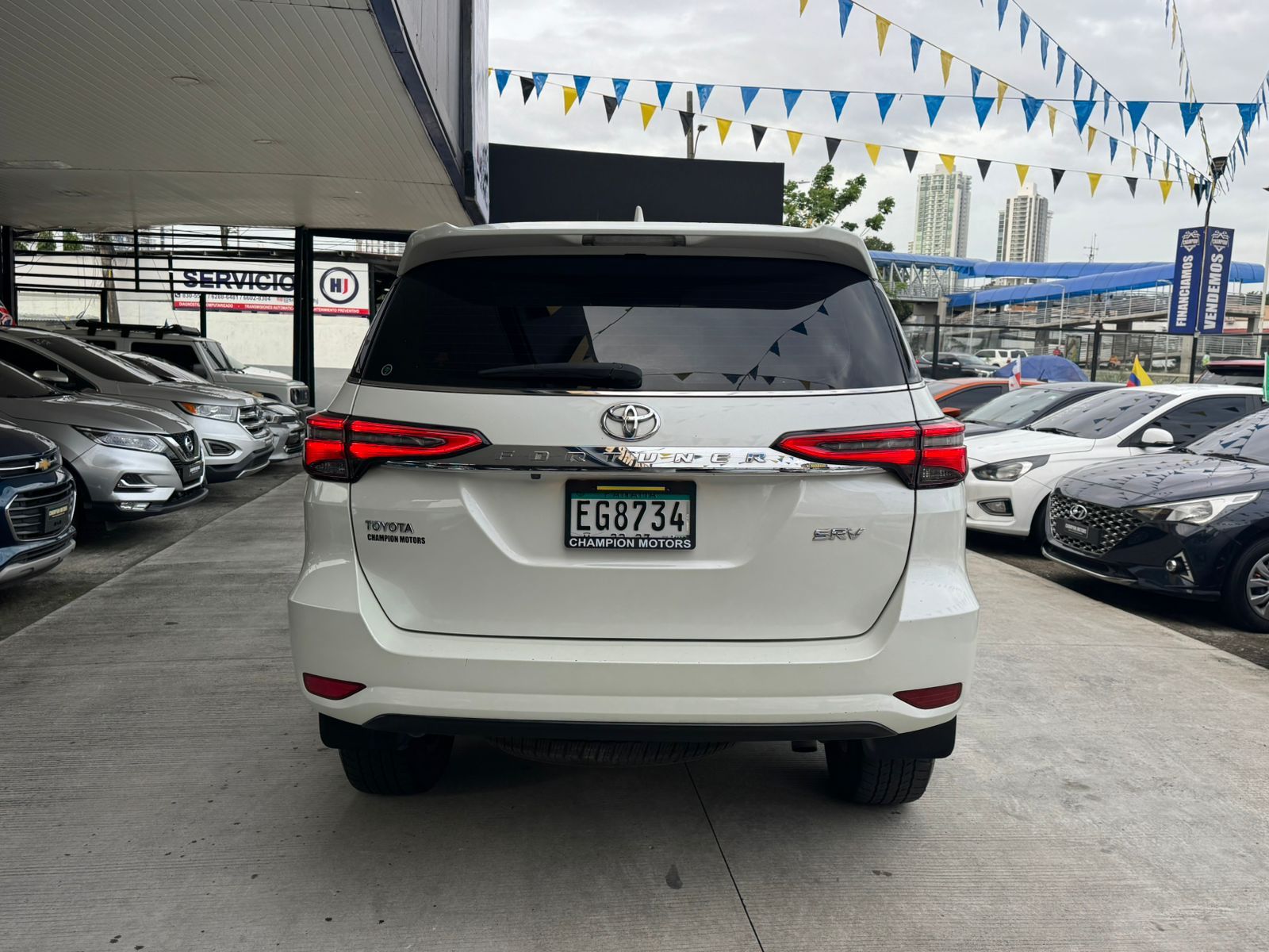 Toyota Fortuner 2023, Foto 13