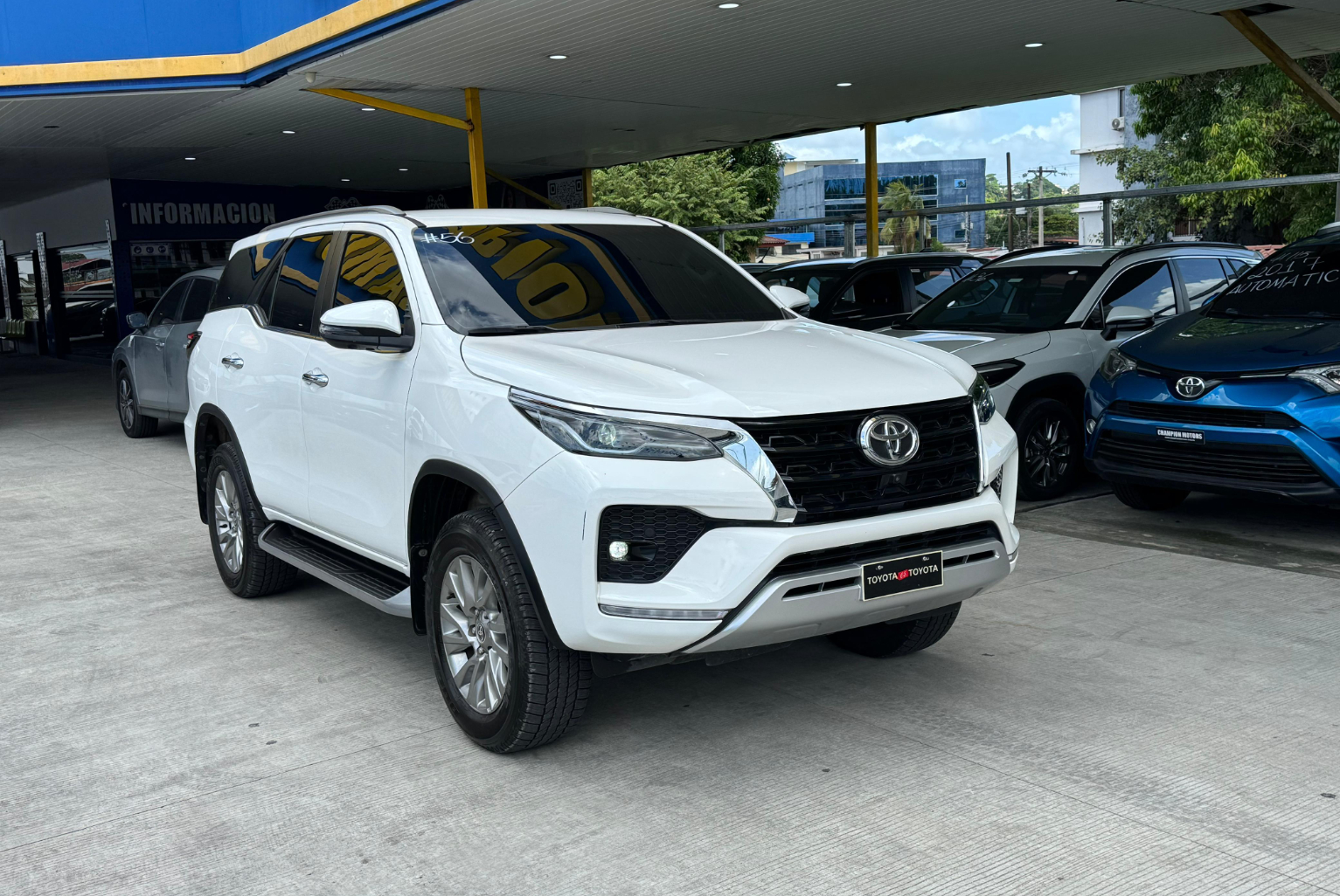 Toyota Fortuner 2024 Automático color Blanco, Imagen #3