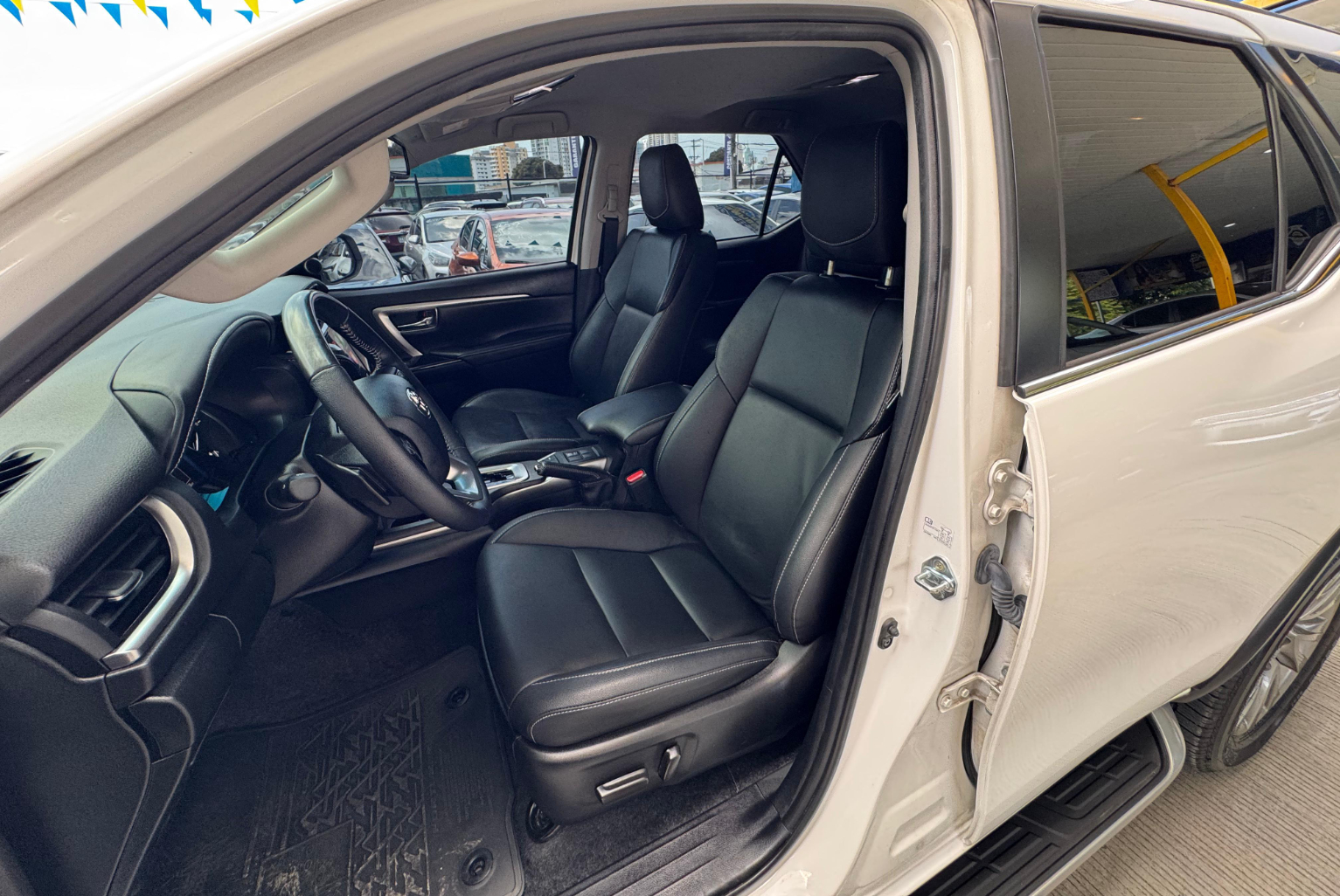 Toyota Fortuner 2024 Automático color Blanco, Imagen #9