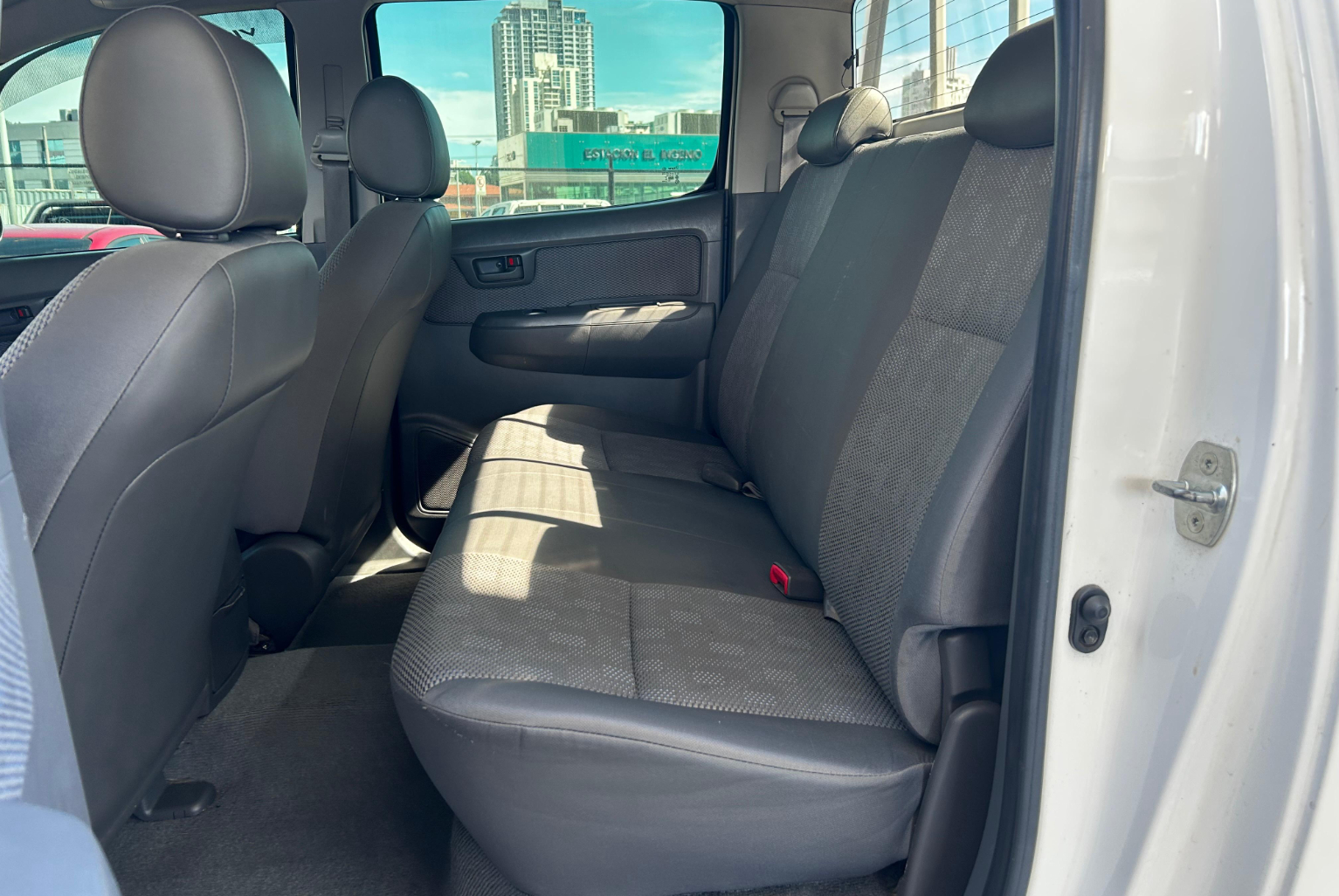 Toyota Hilux 2015 Manual color Blanco, Imagen #10