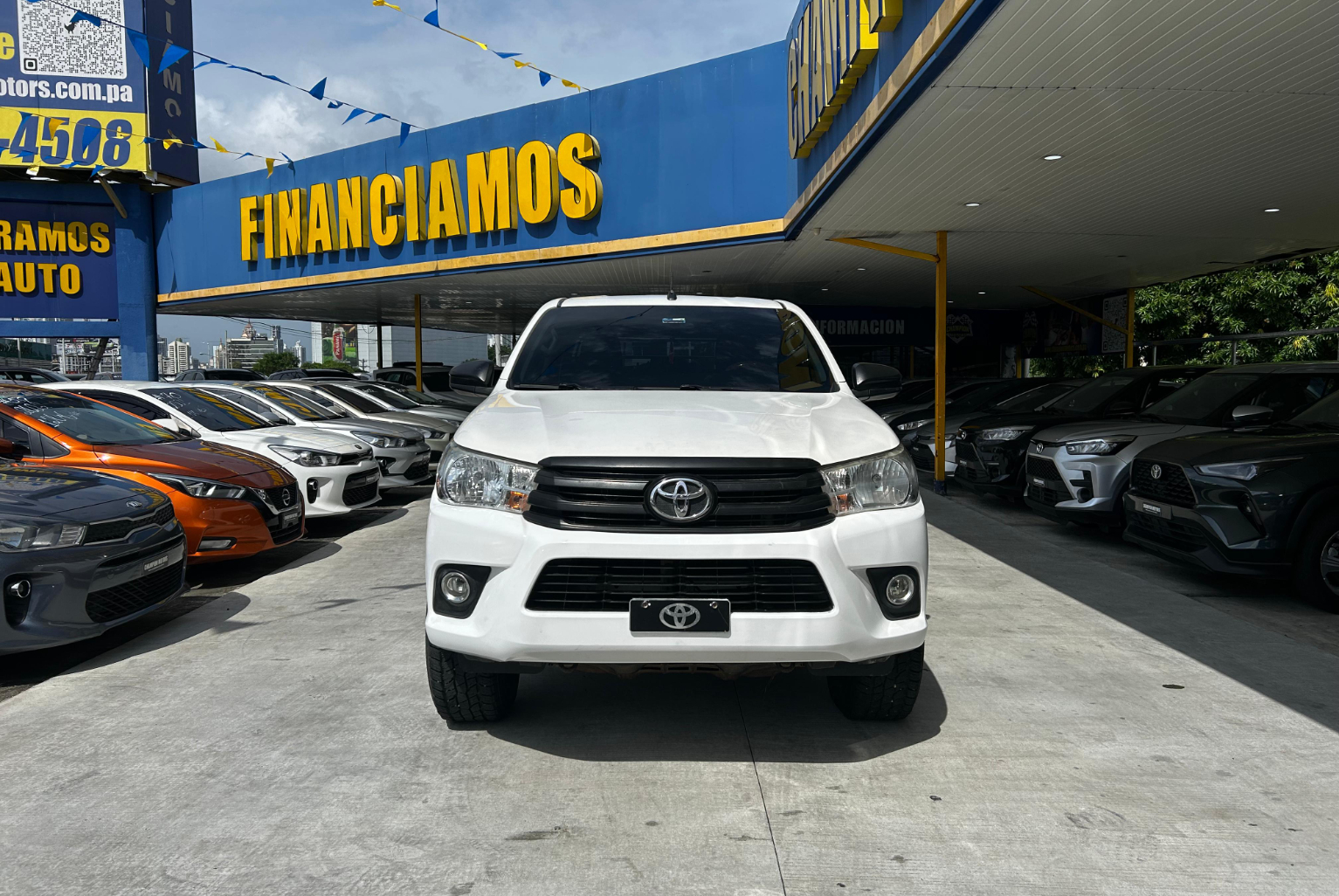 Toyota Hilux 2017 Manual color Blanco, Imagen #2