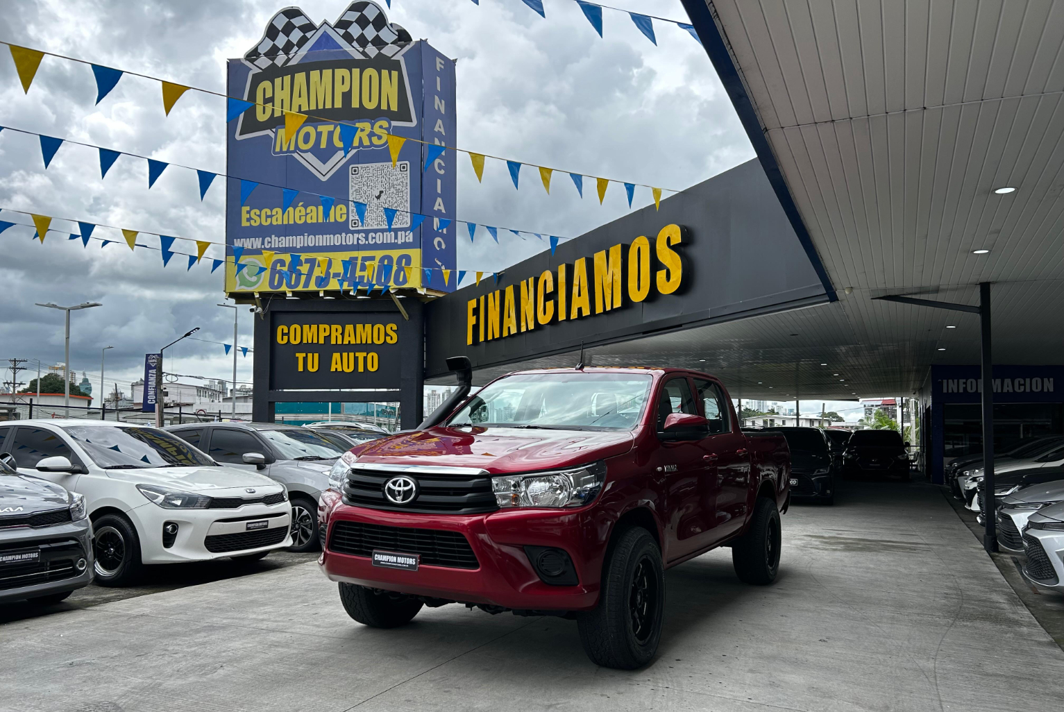 Toyota Hilux 2016 Manual color Rojo, Imagen #1