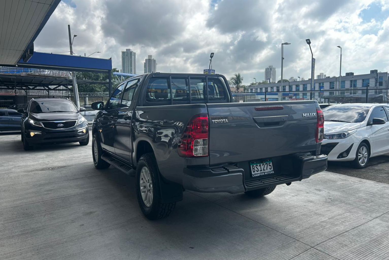 Toyota Hilux 2019 Manual color Gris, Imagen #6