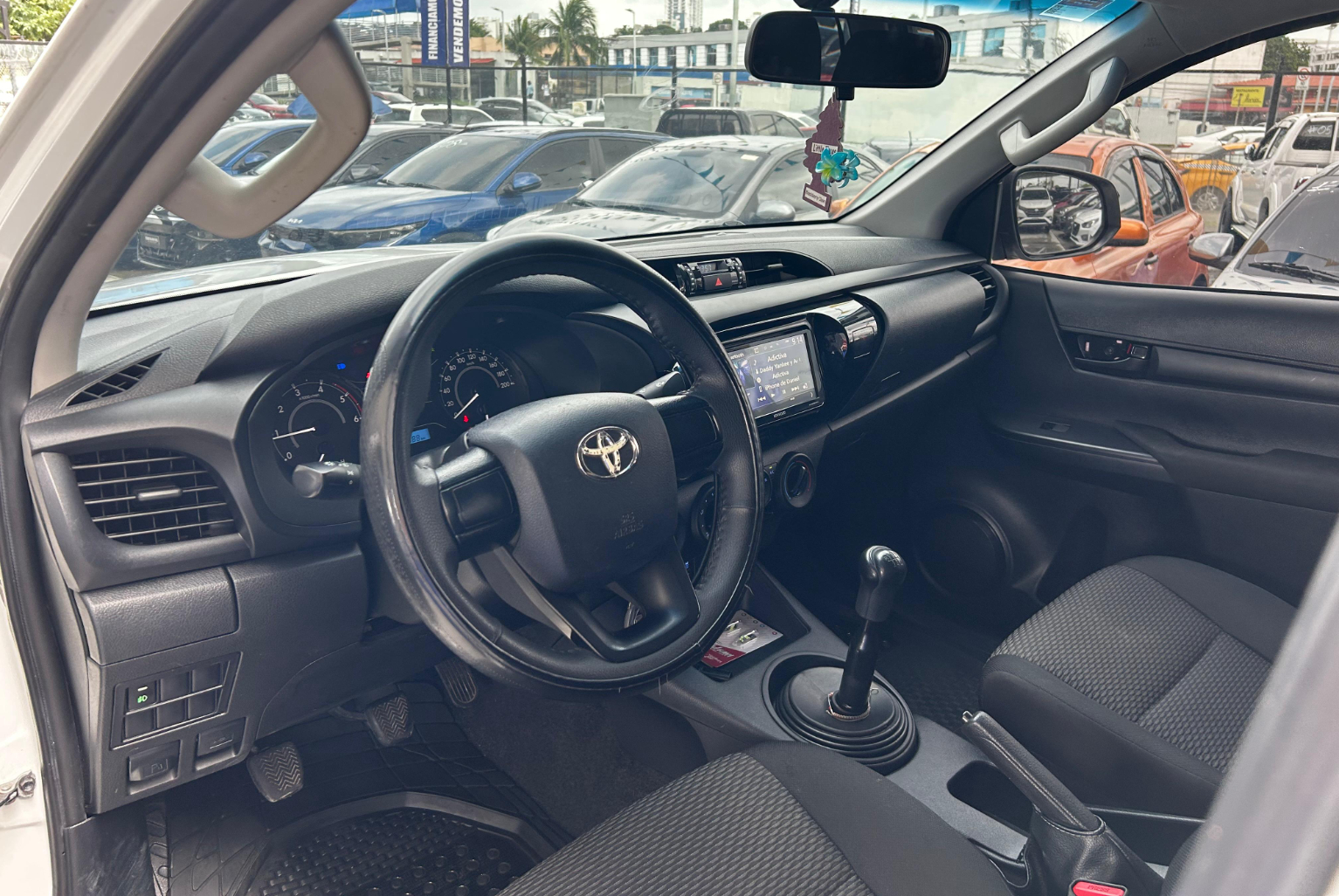 Toyota Hilux 2023 Automático color Blanco, Imagen #7