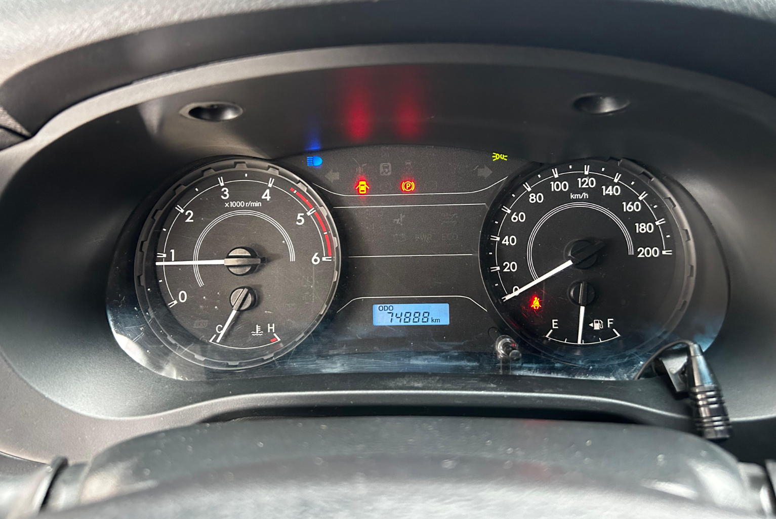 Toyota Hilux 2023 Automático color Blanco, Imagen #12