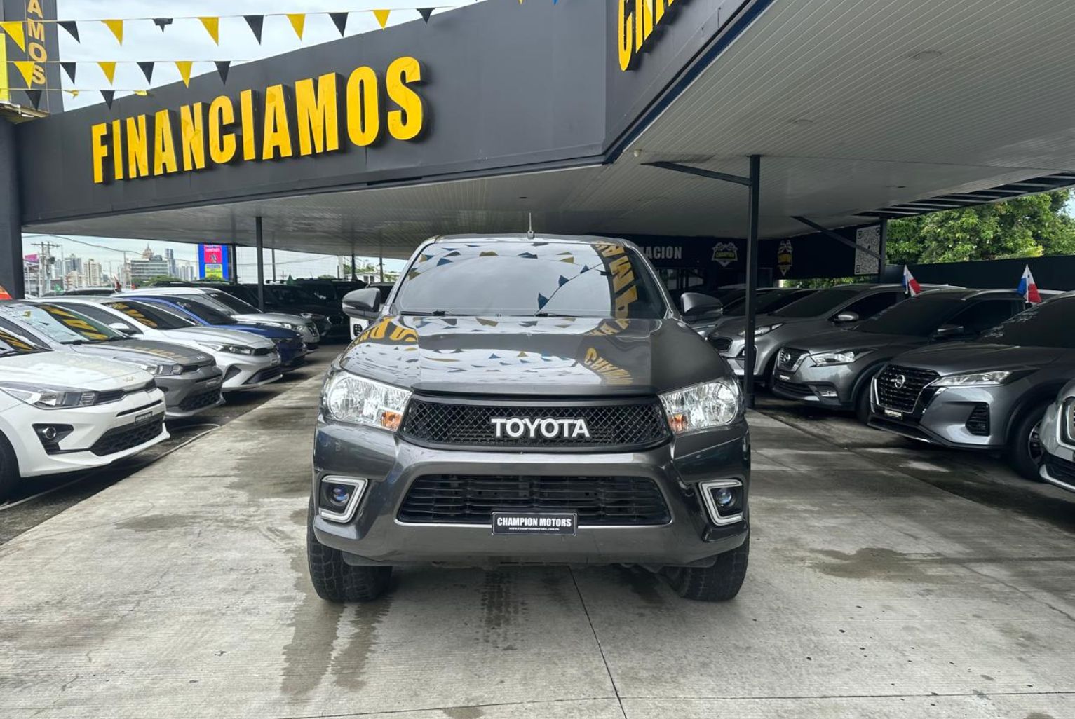 Toyota Hilux 2023, Foto 2
