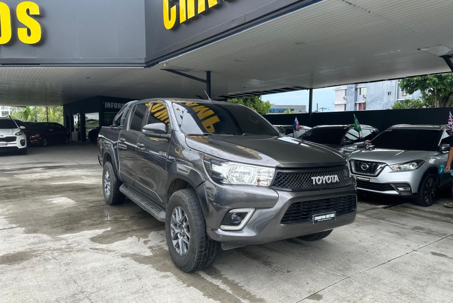 Toyota Hilux 2023, Foto 3