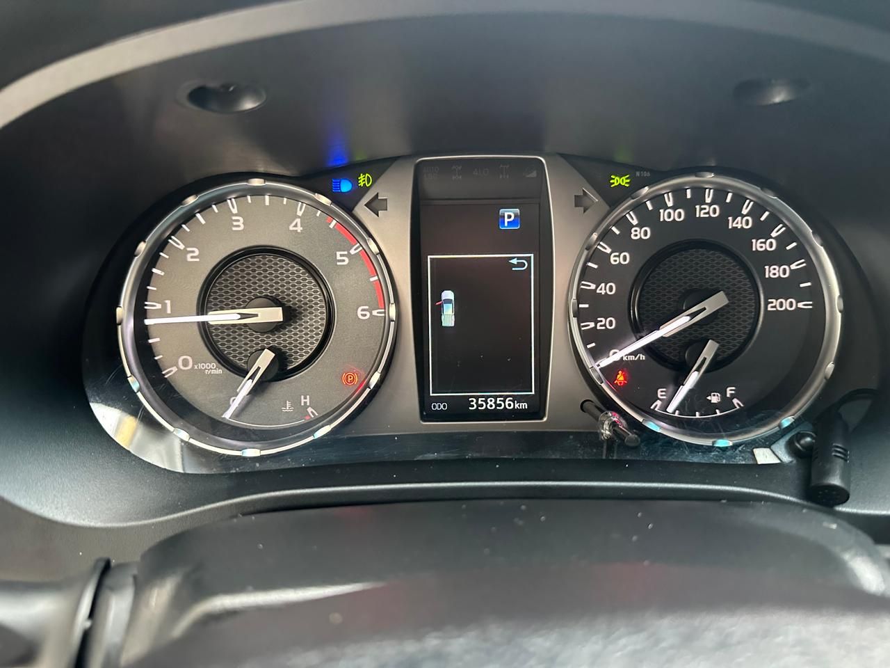 Toyota Hilux 2024, Foto 12
