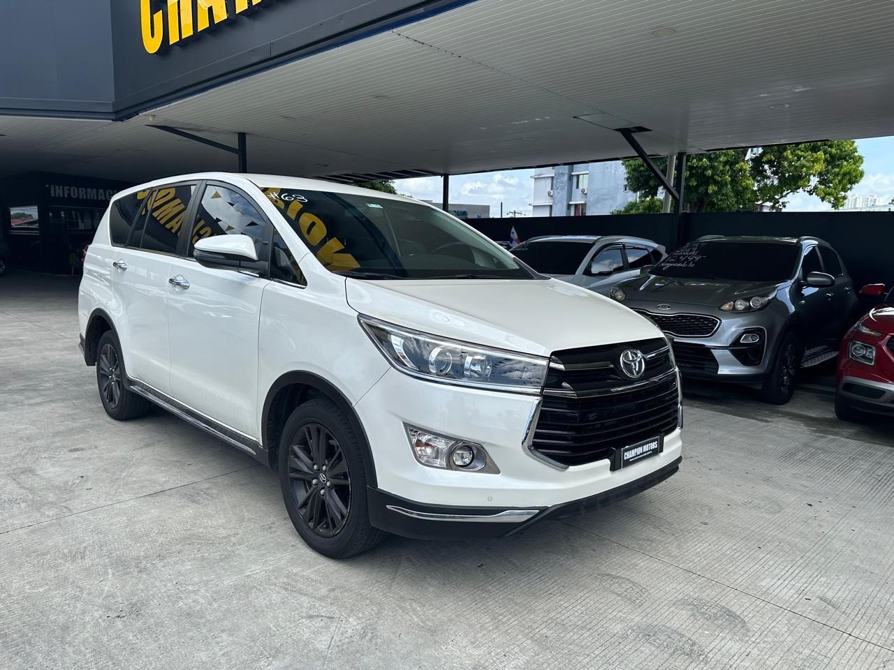 Toyota Innova 2022, Foto 2