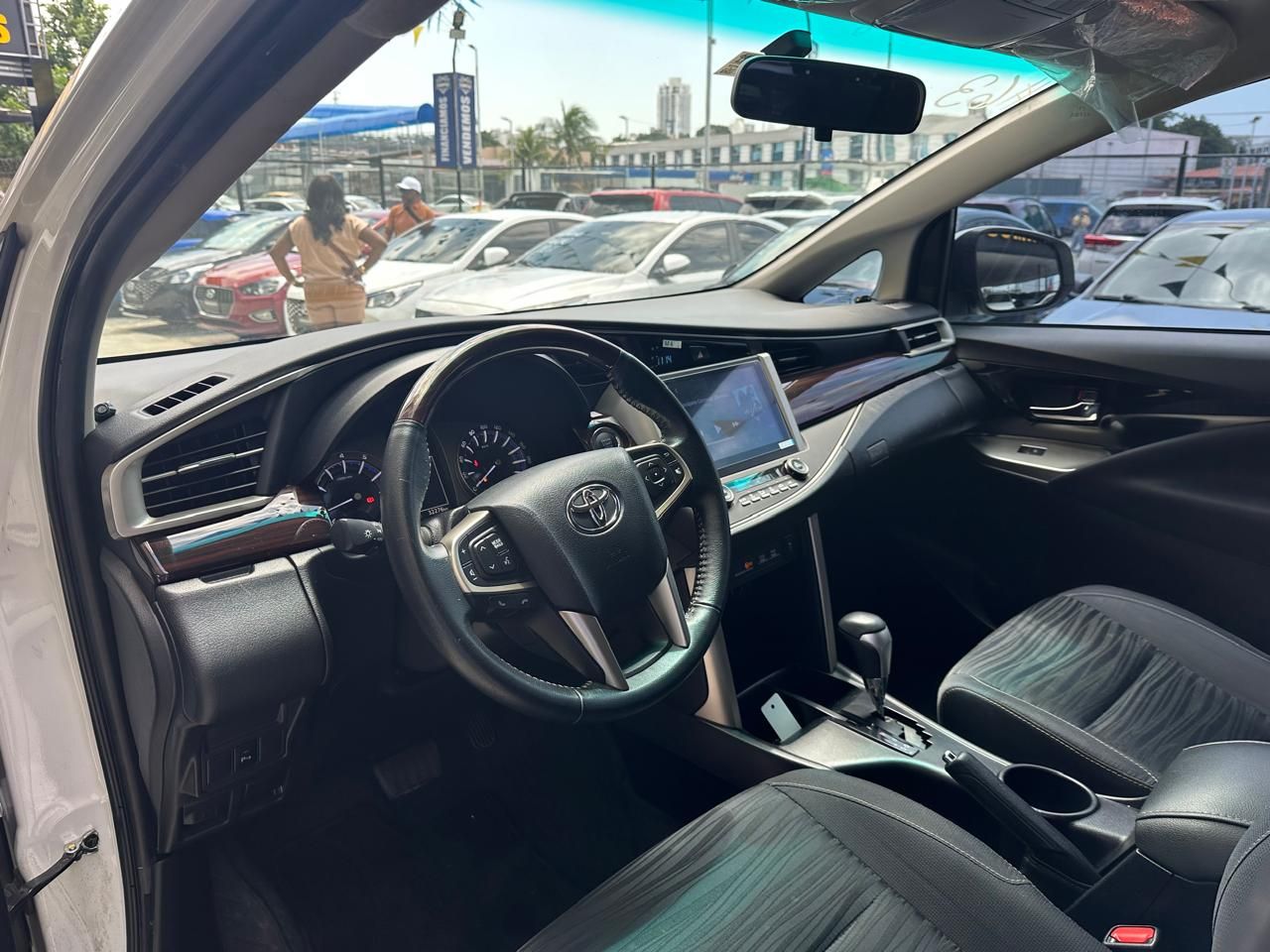 Toyota Innova 2022, Foto 7