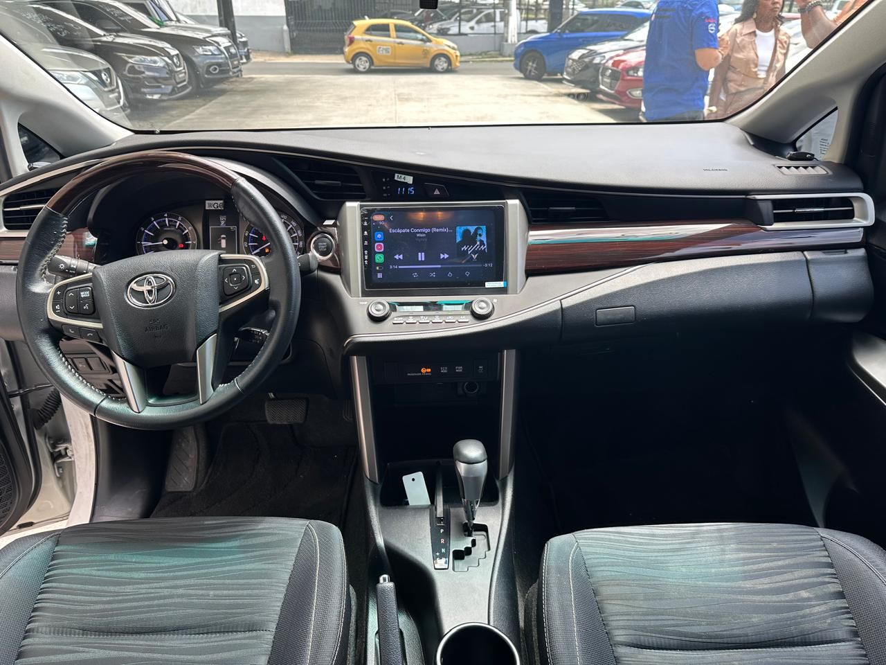 Toyota Innova 2022, Foto 10