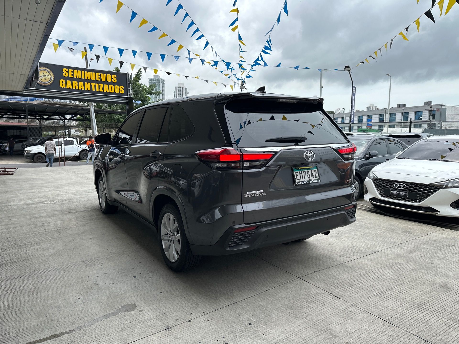 Toyota Innova 2024, Foto 6