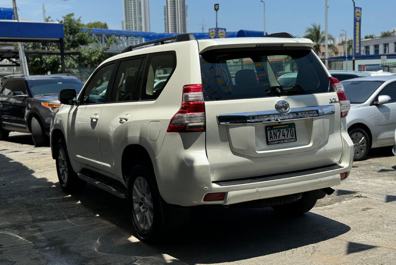 Toyota Prado 2015 Automático color Blanco, Imagen #6