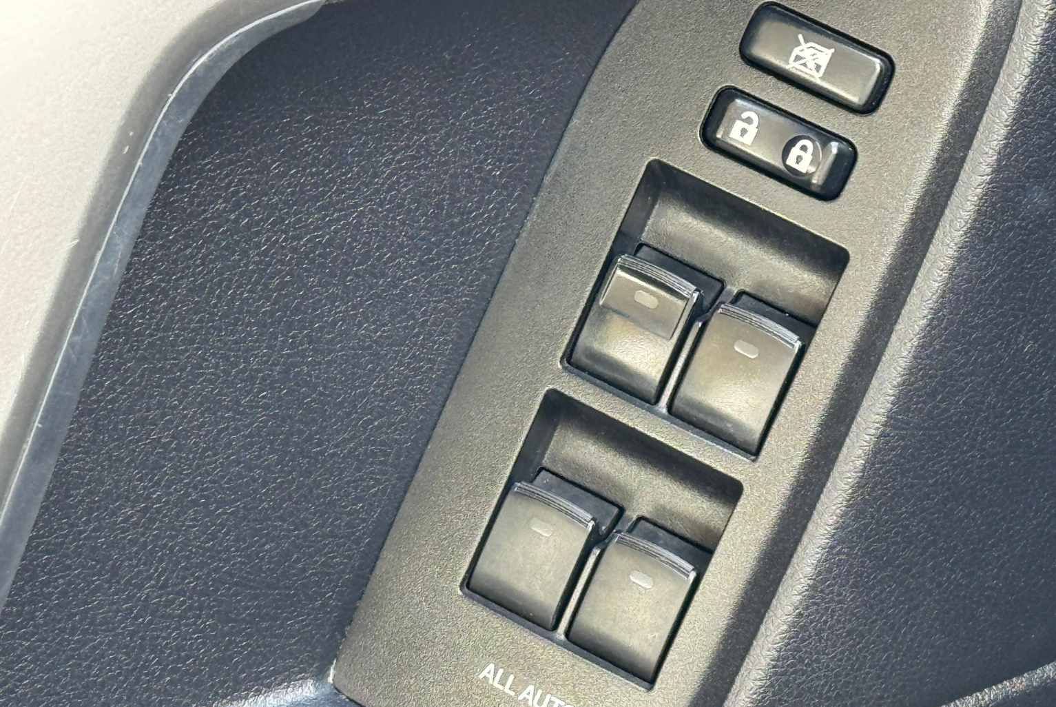 Toyota Prado 2015 Automático color Negro, Imagen #9