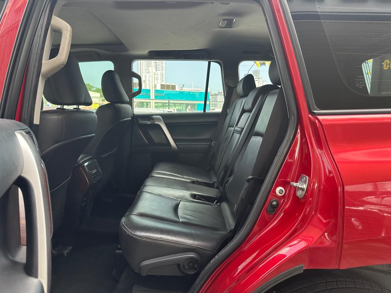 Toyota Prado 2016, Foto 10
