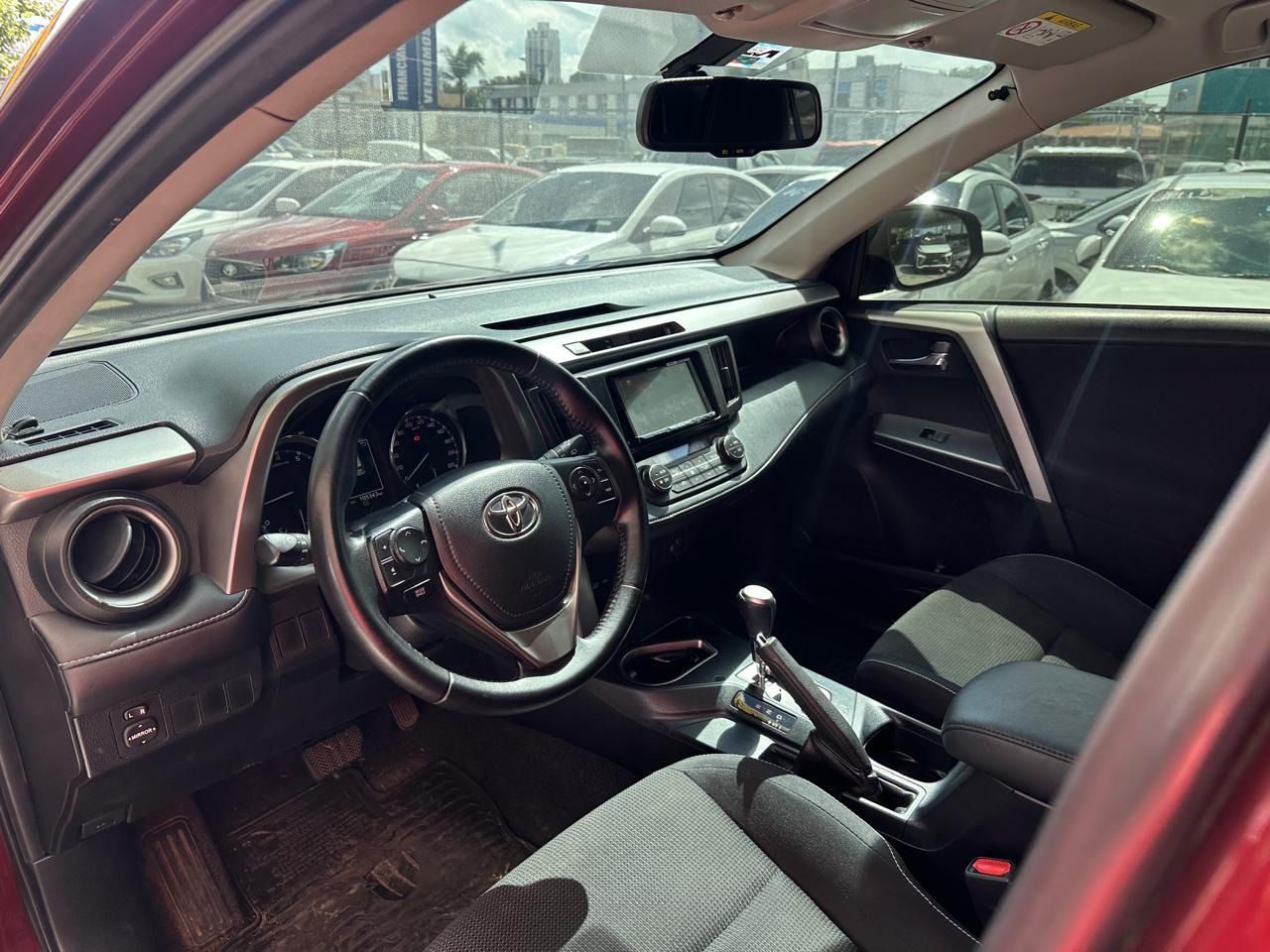 Toyota RAV4 2016, Foto 8