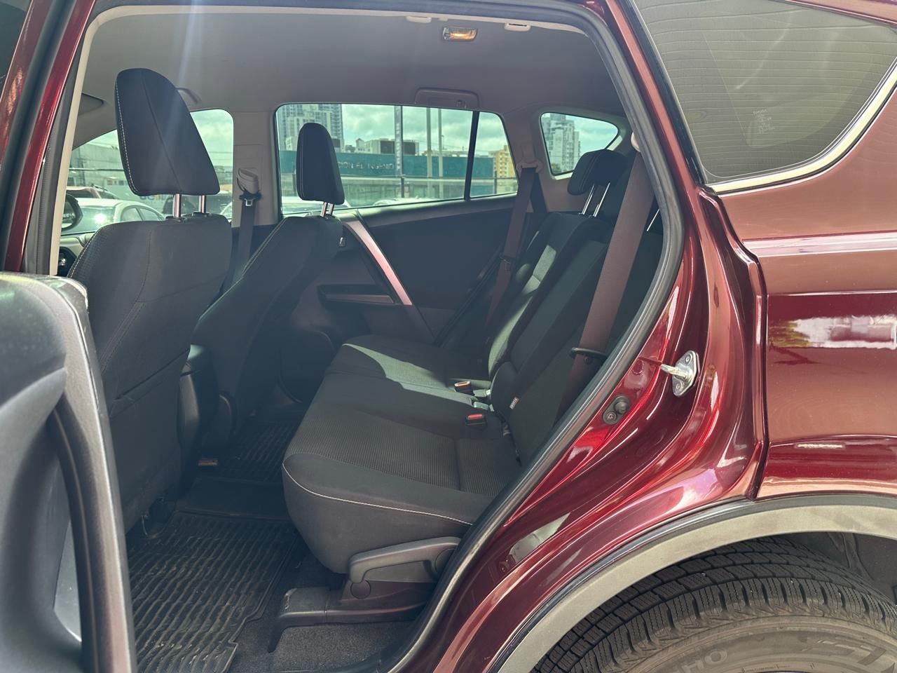 Toyota RAV4 2016, Foto 10