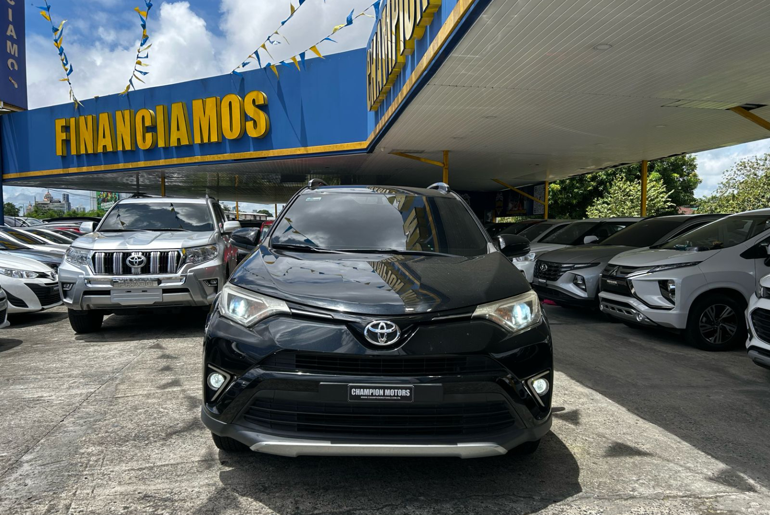 Toyota RAV4 2017 Automático color Negro, Imagen #2