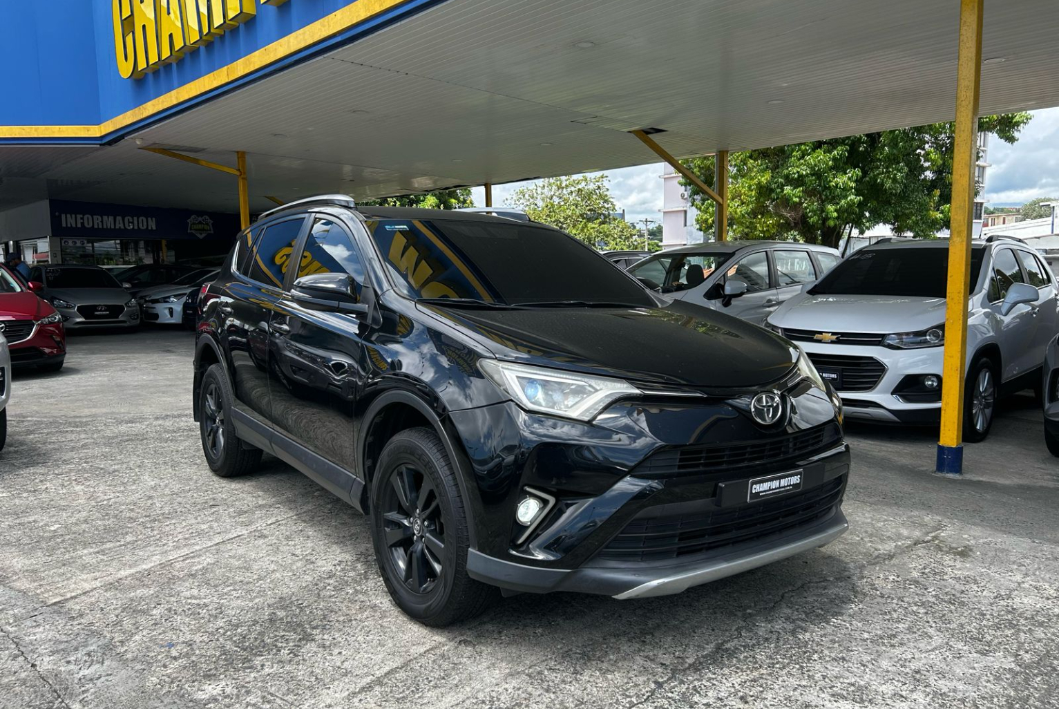 Toyota RAV4 2017 Automático color Negro, Imagen #3