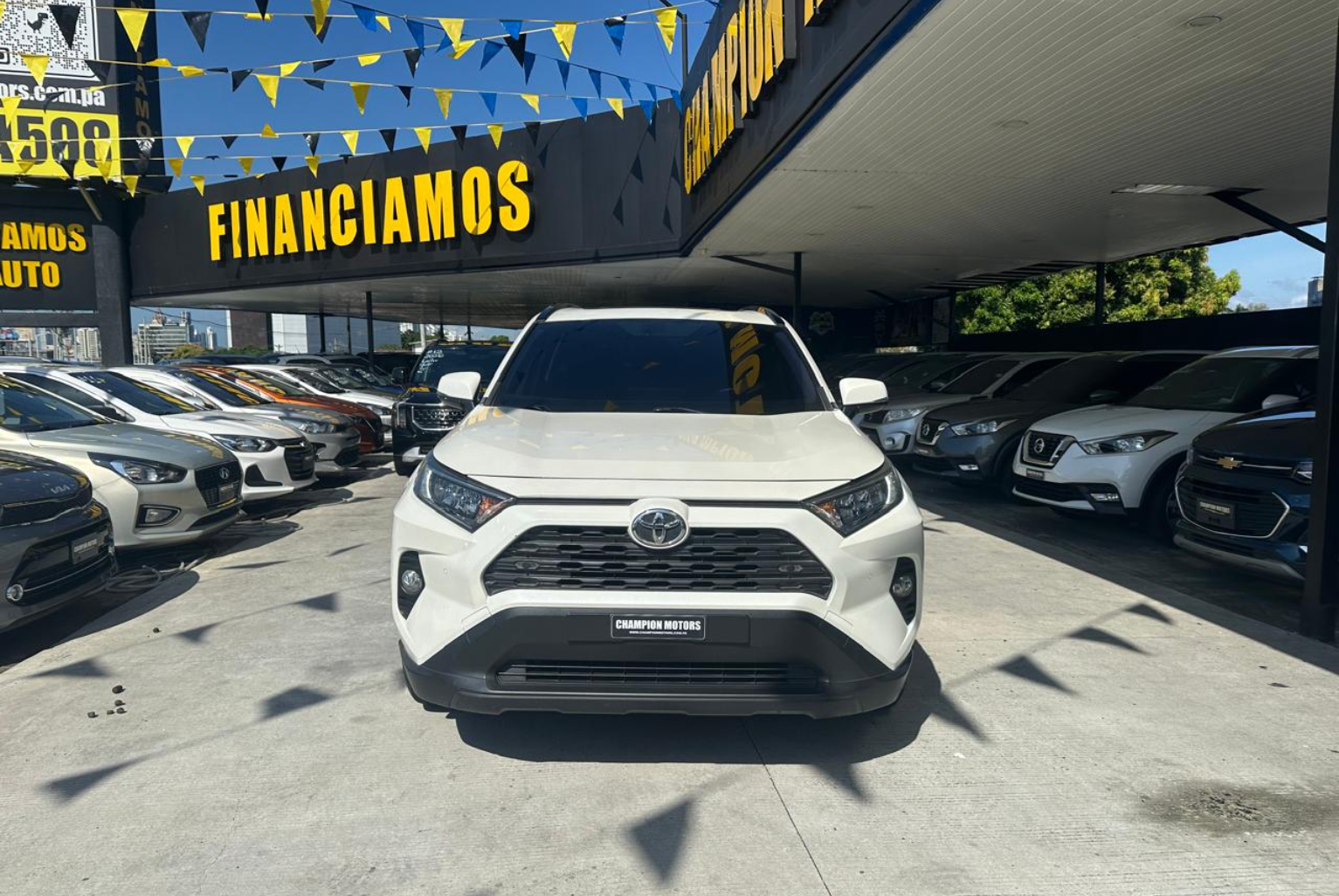 Toyota RAV4 2019 Automático color Blanco, Imagen #2