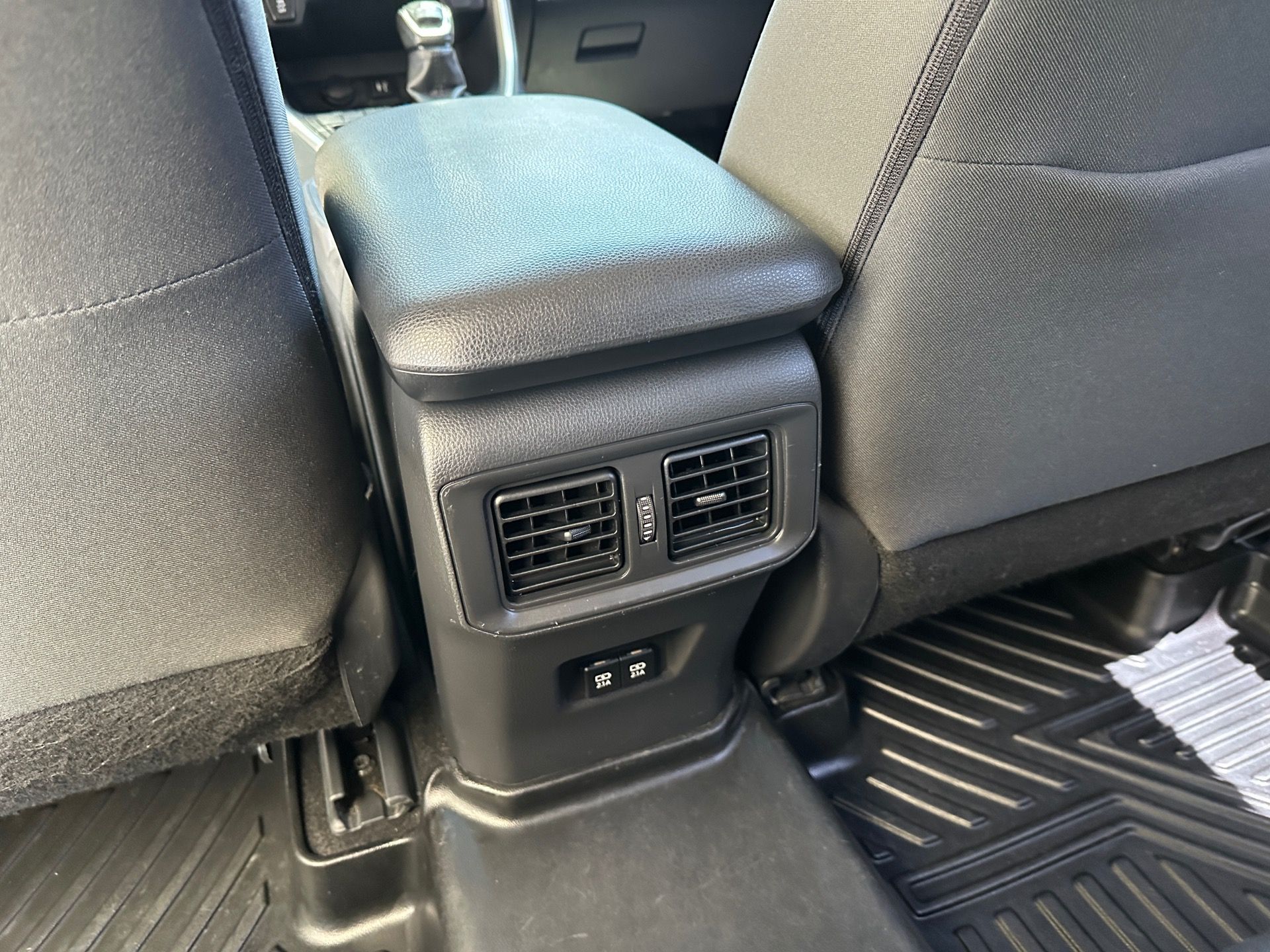 Toyota RAV4 2019, Foto 14