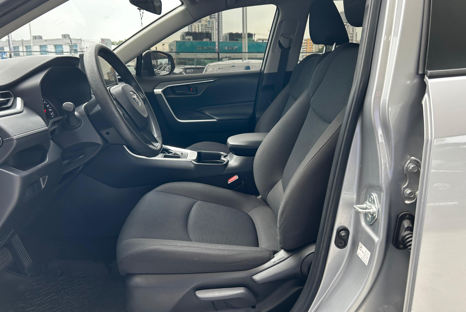 Toyota RAV4 2021 Automático color Plateado, Imagen #9