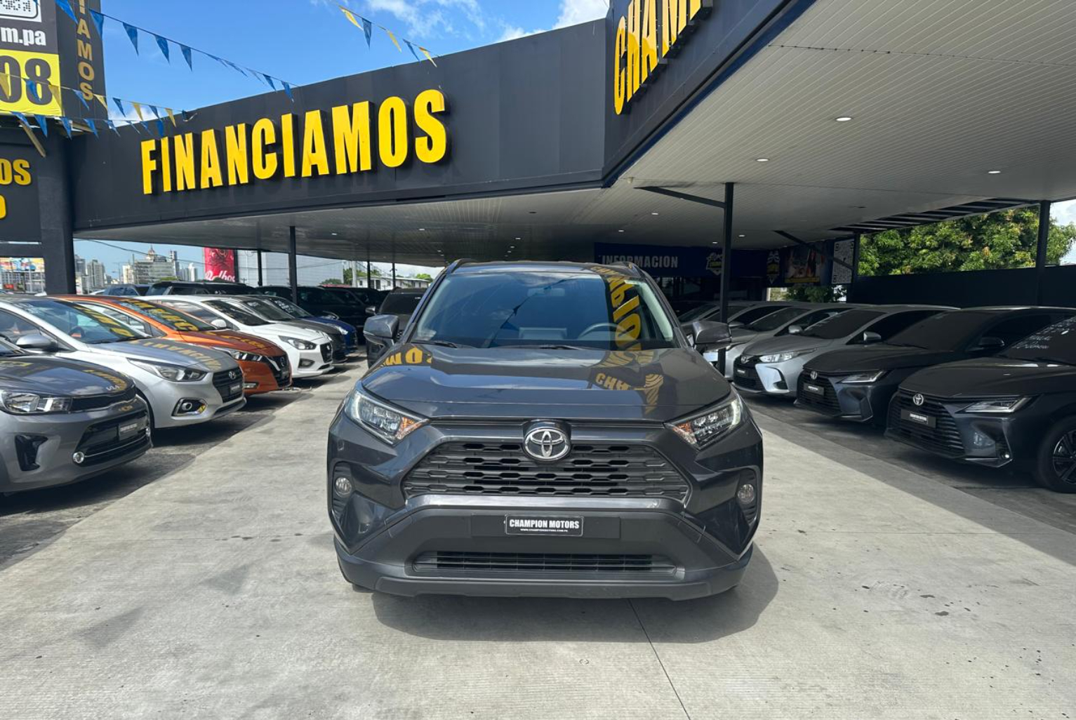 Toyota RAV4 2023 Automático color Gris, Imagen #2