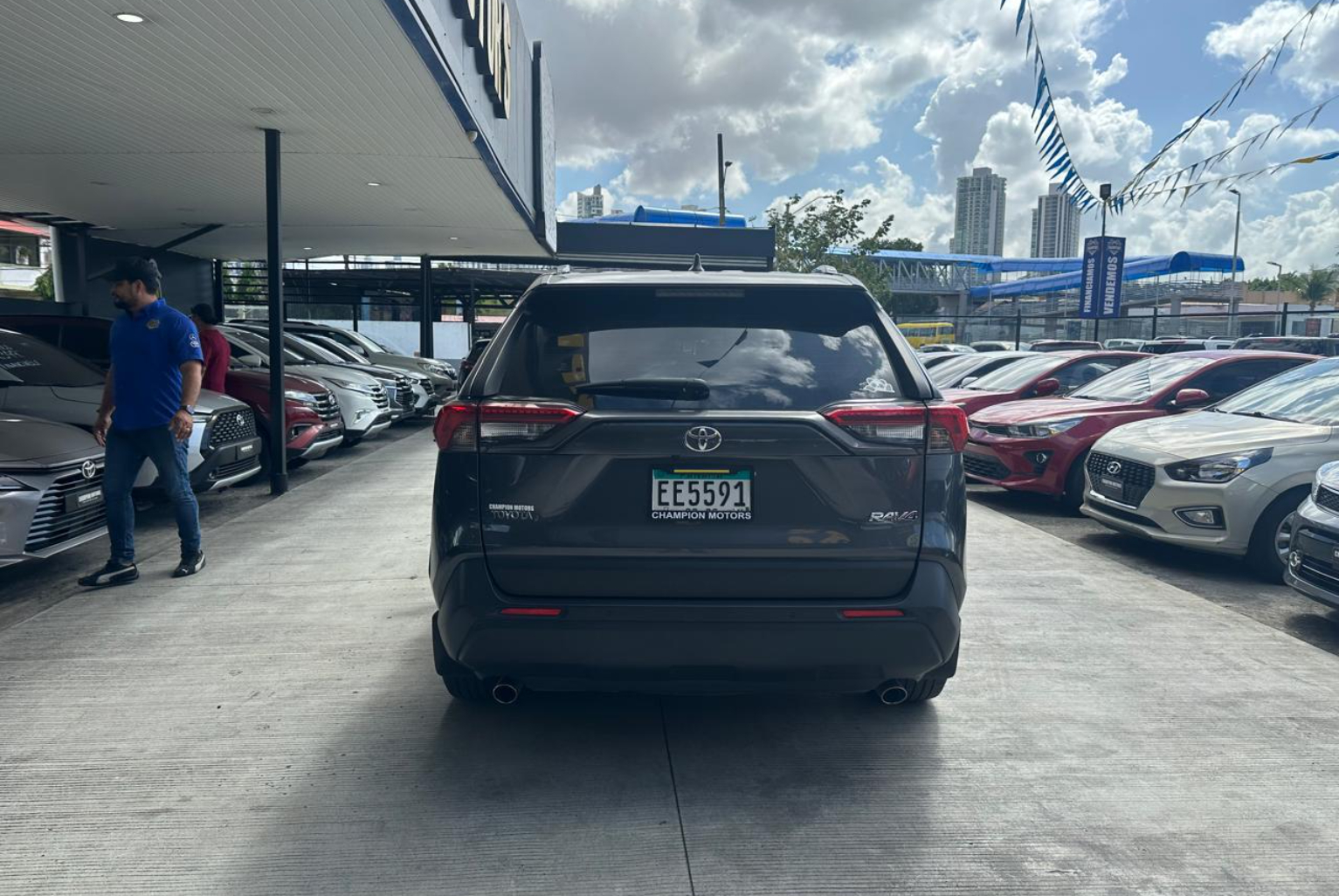 Toyota RAV4 2023 Automático color Gris, Imagen #5