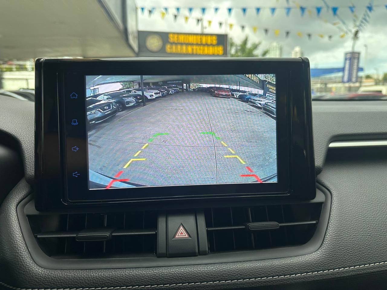 Toyota RAV4 2023, Foto 13