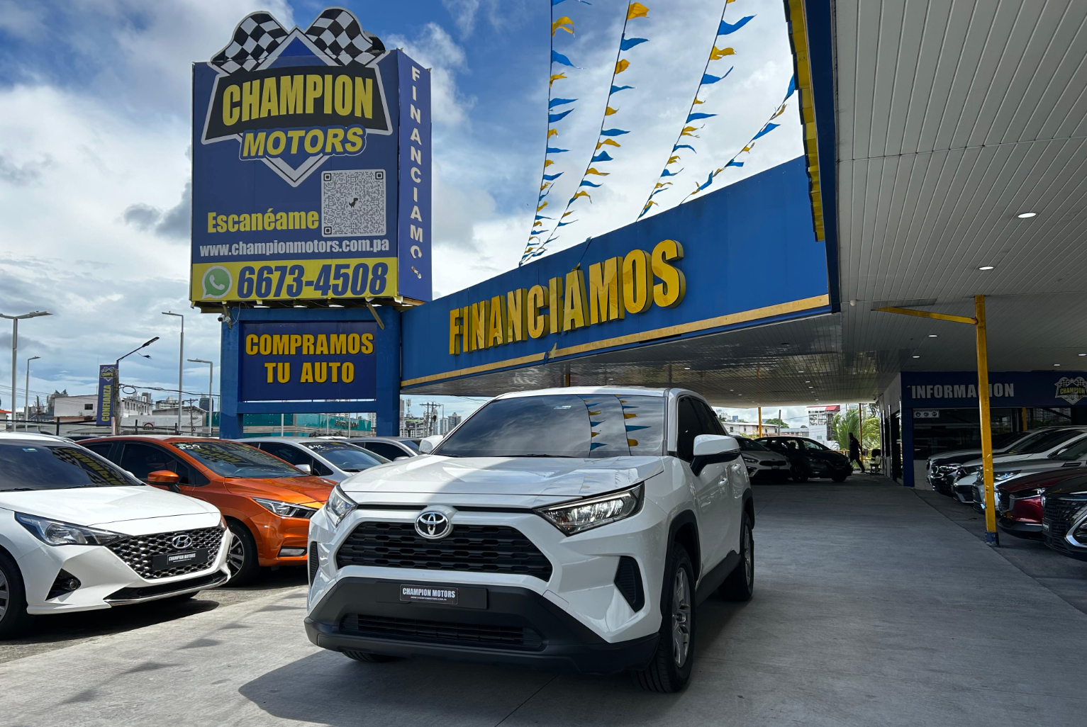 Toyota RAV4 2024 Automático color Blanco, Imagen #1