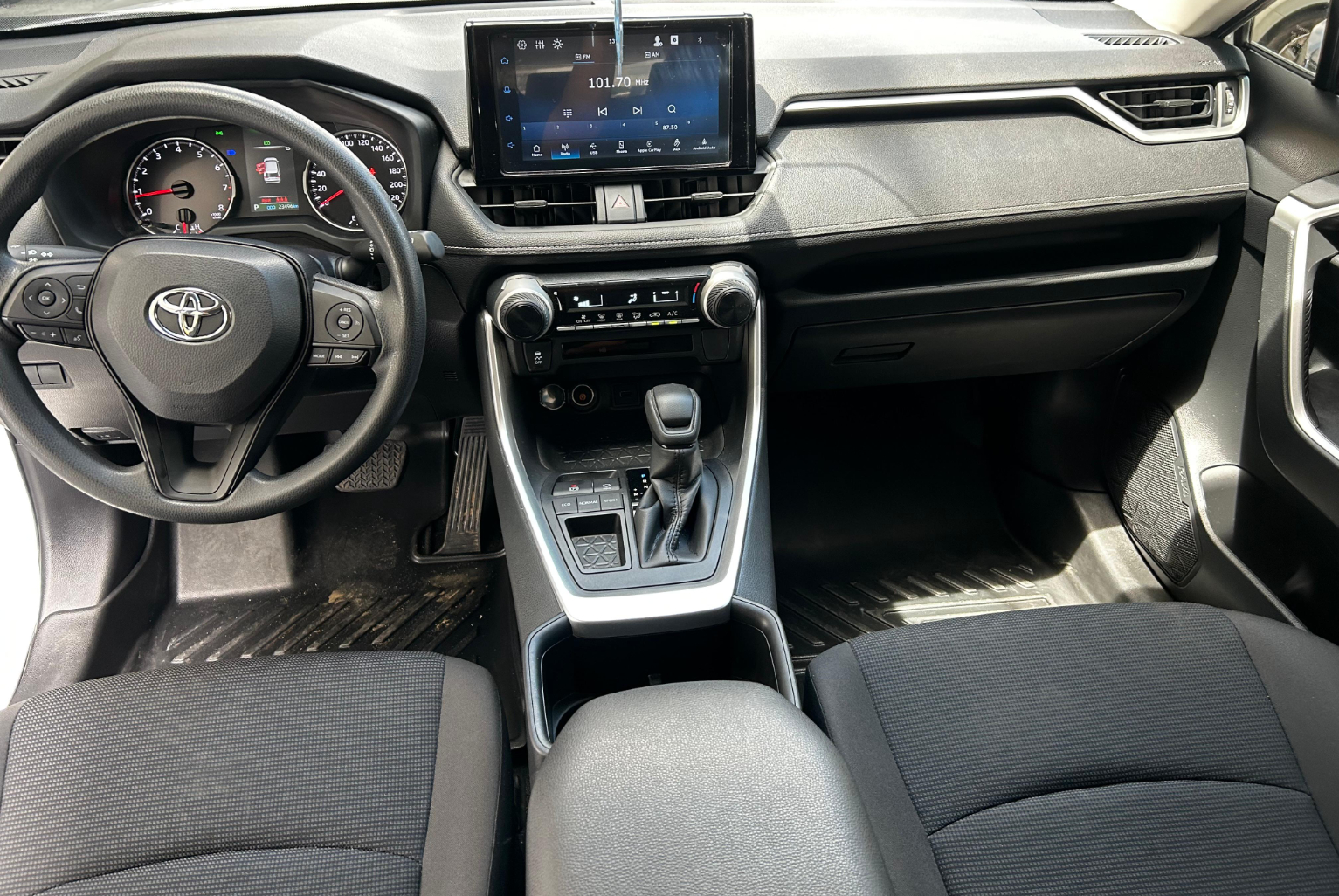 Toyota RAV4 2024 Automático color Blanco, Imagen #9